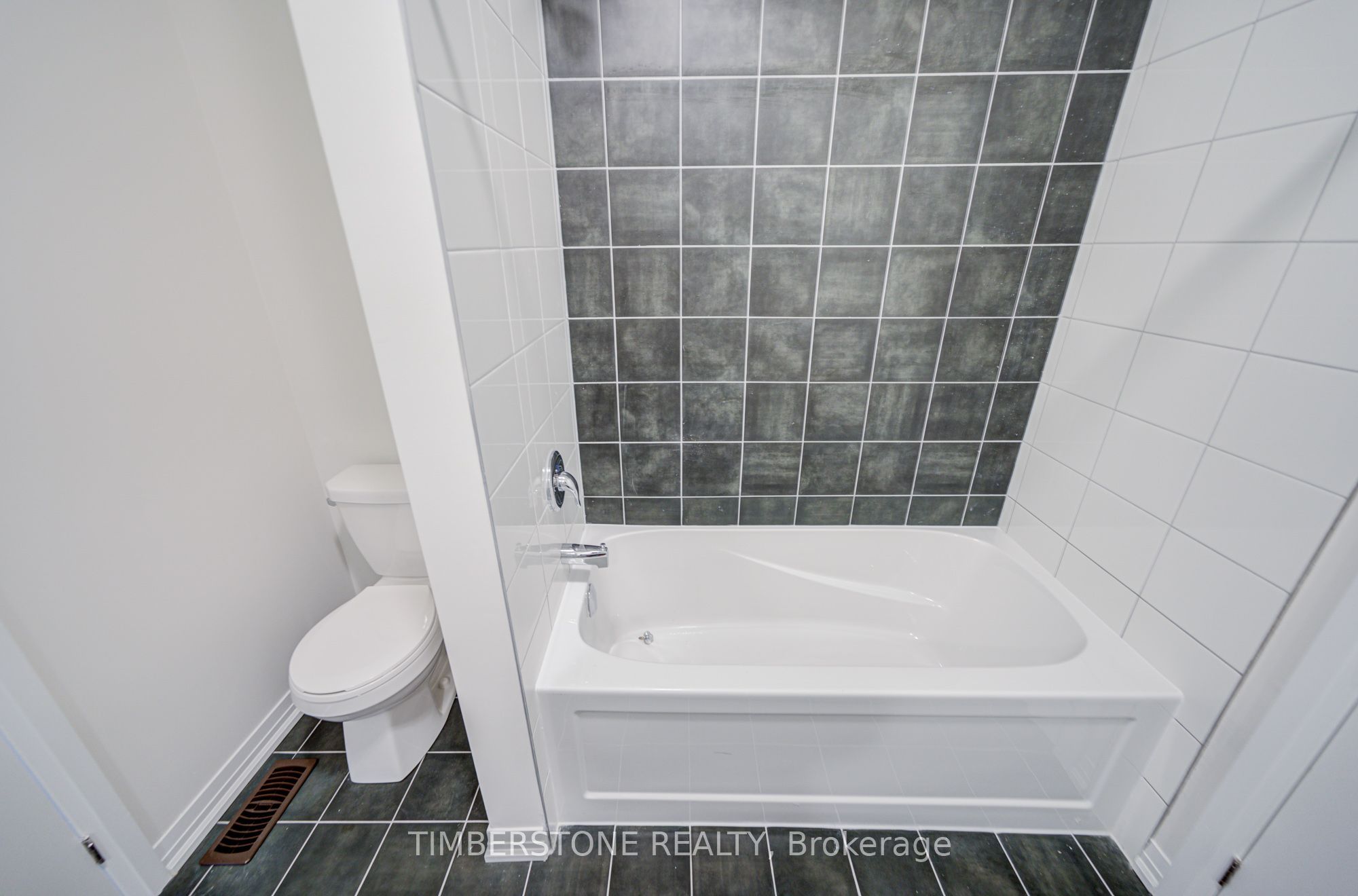 23 Aveena Road Property Photo 31