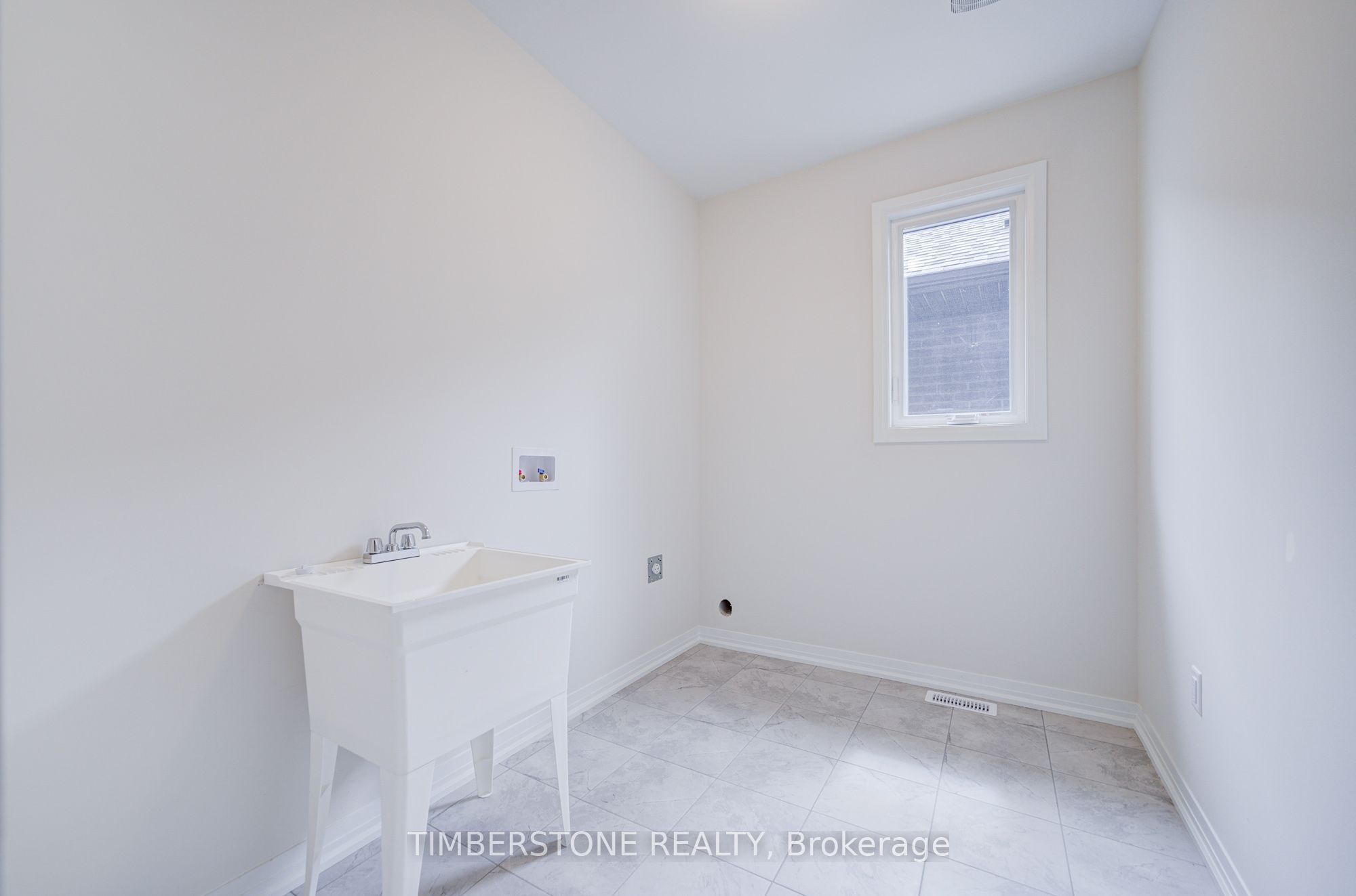 23 Aveena Road Property Photo 33