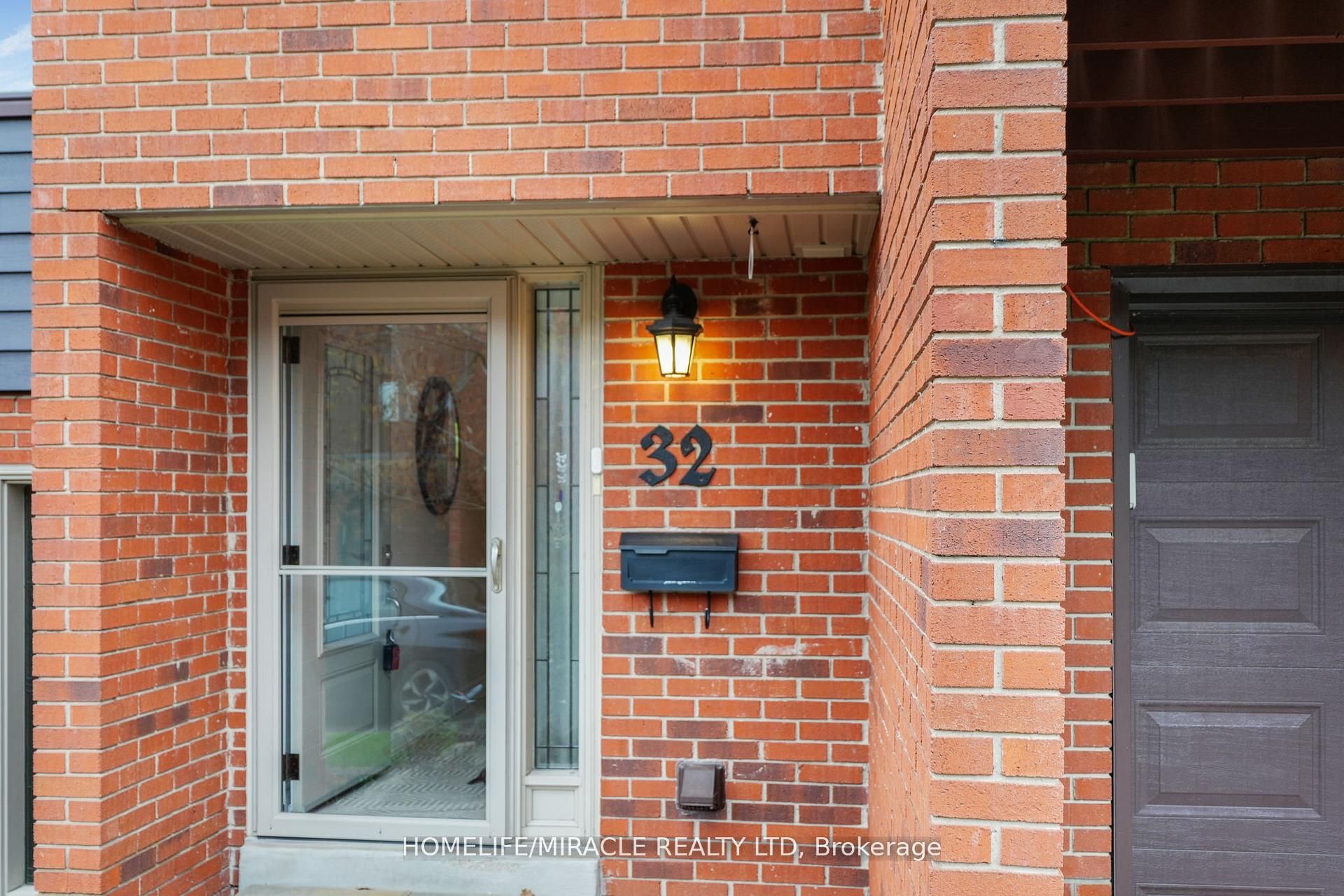 4165 Fieldgate Drive 32 Property Photo 6