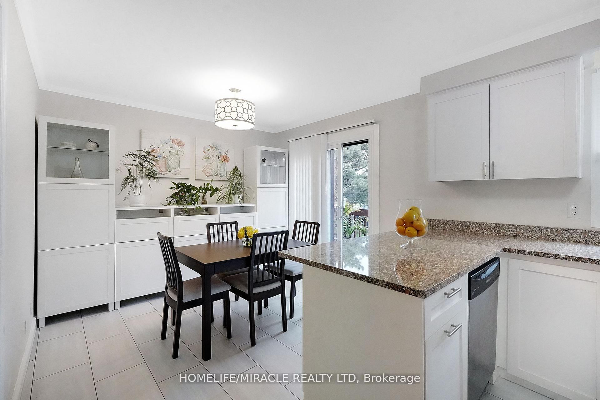 4165 Fieldgate Drive 32 Property Photo 18