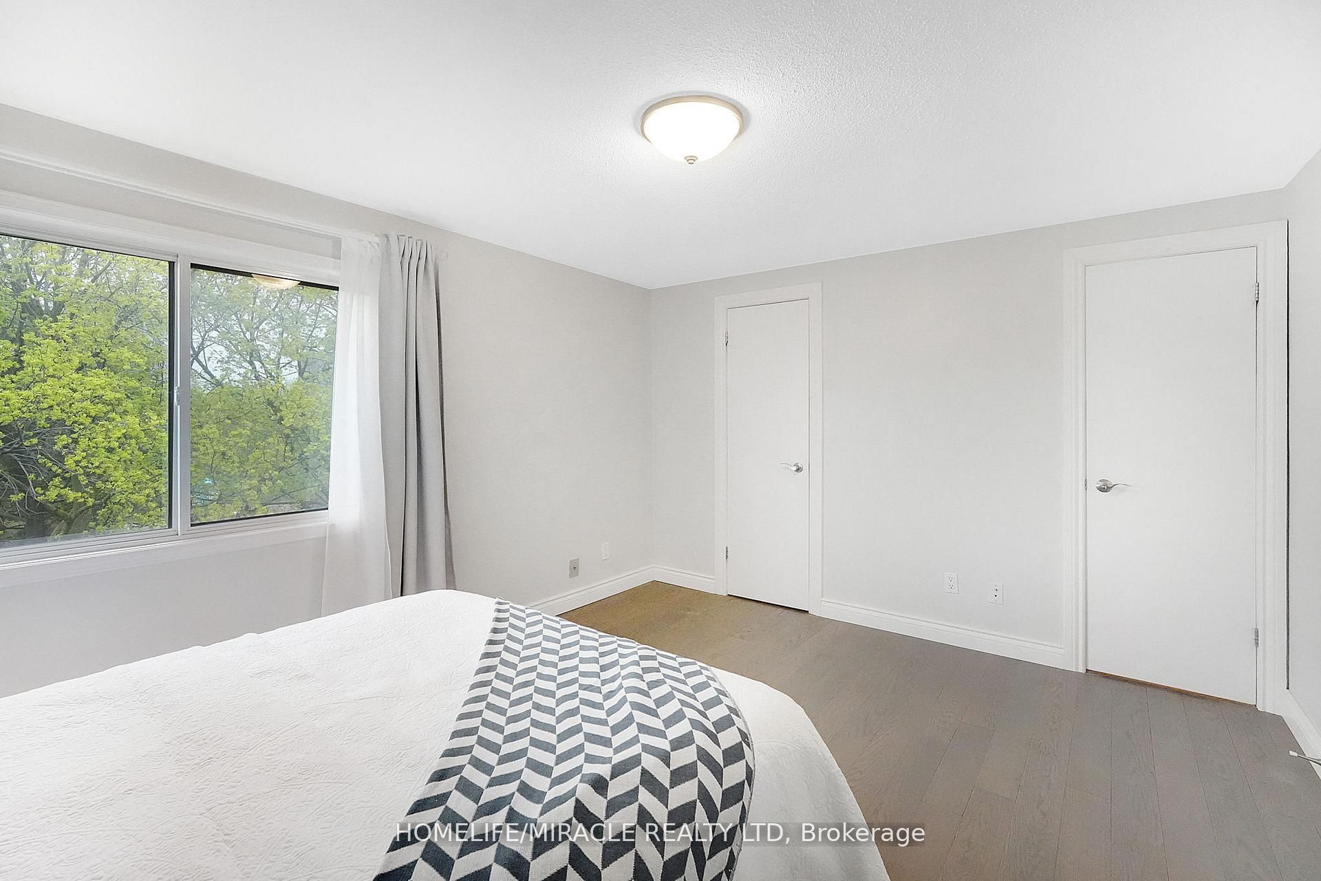 4165 Fieldgate Drive 32 Property Photo 22