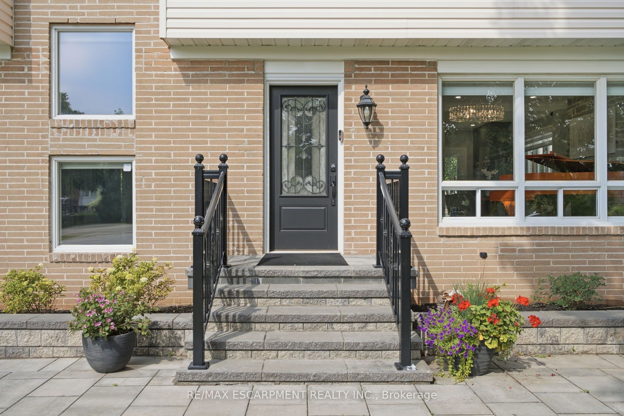 513 Maplehurst Avenue Property Photo 4
