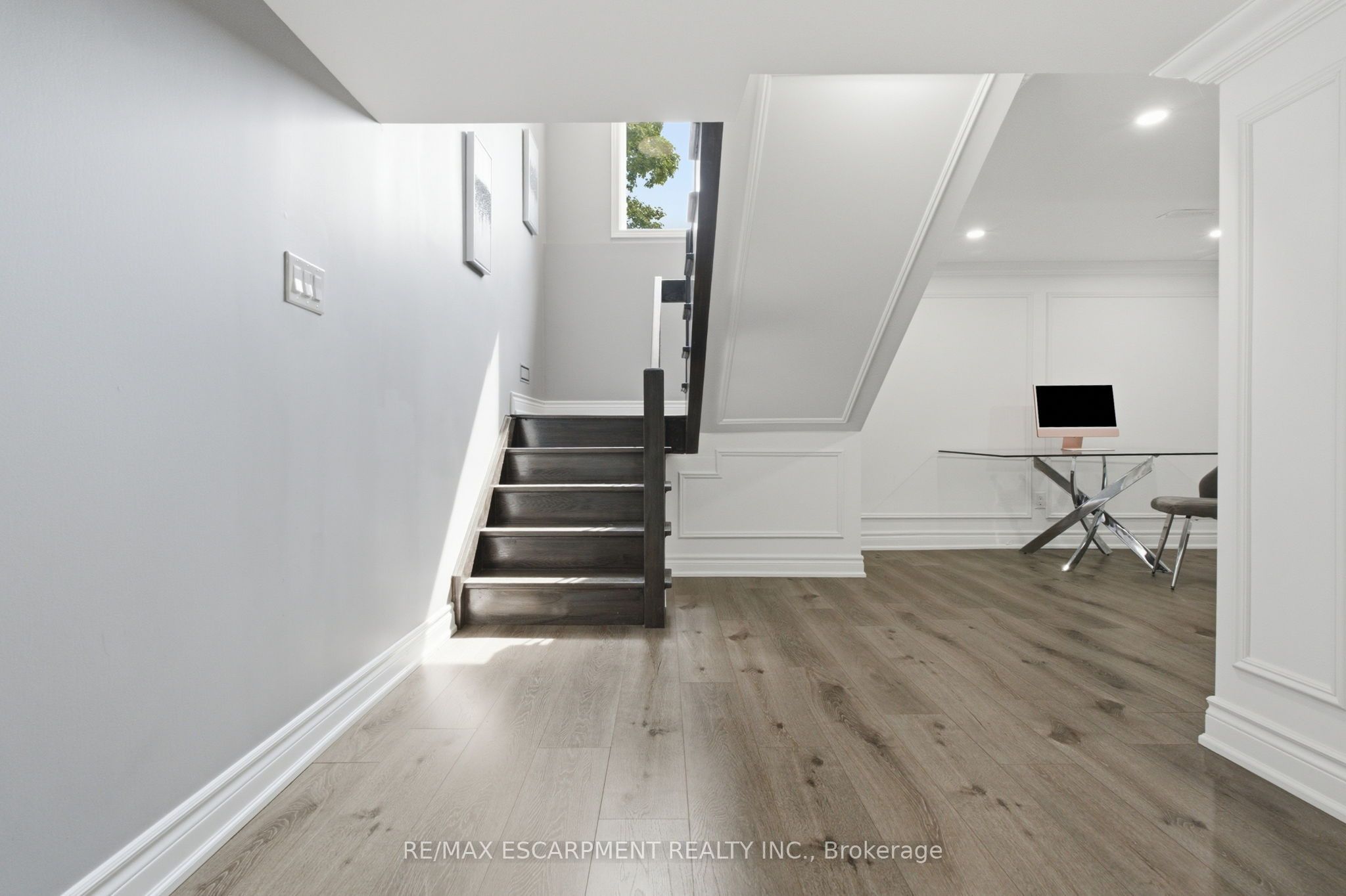 513 Maplehurst Avenue Property Photo 32