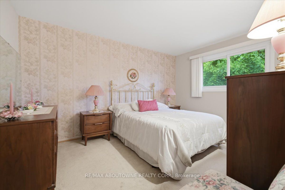 1167 Saturnia Crescent Property Photo 18