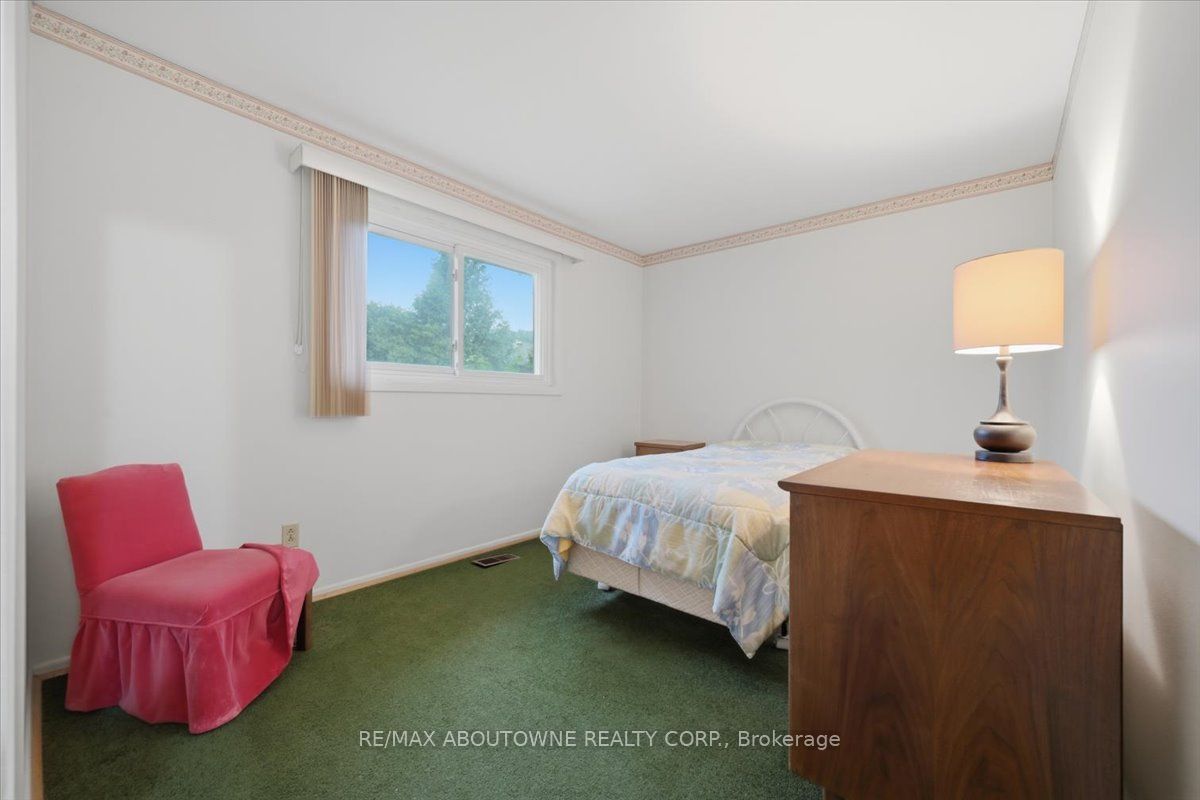 1167 Saturnia Crescent Property Photo 20