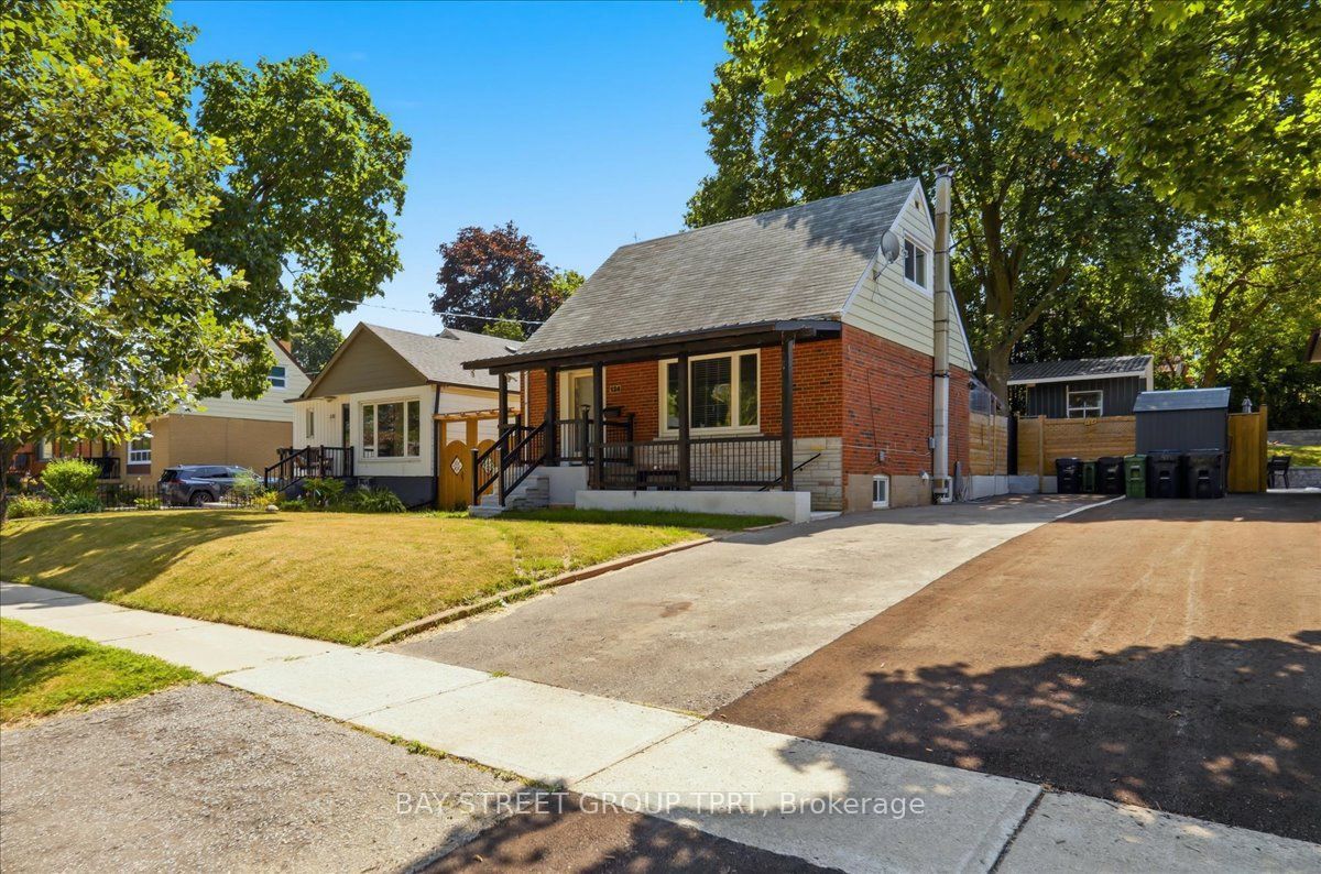 134 Clearbrooke Circle Property Photo 3