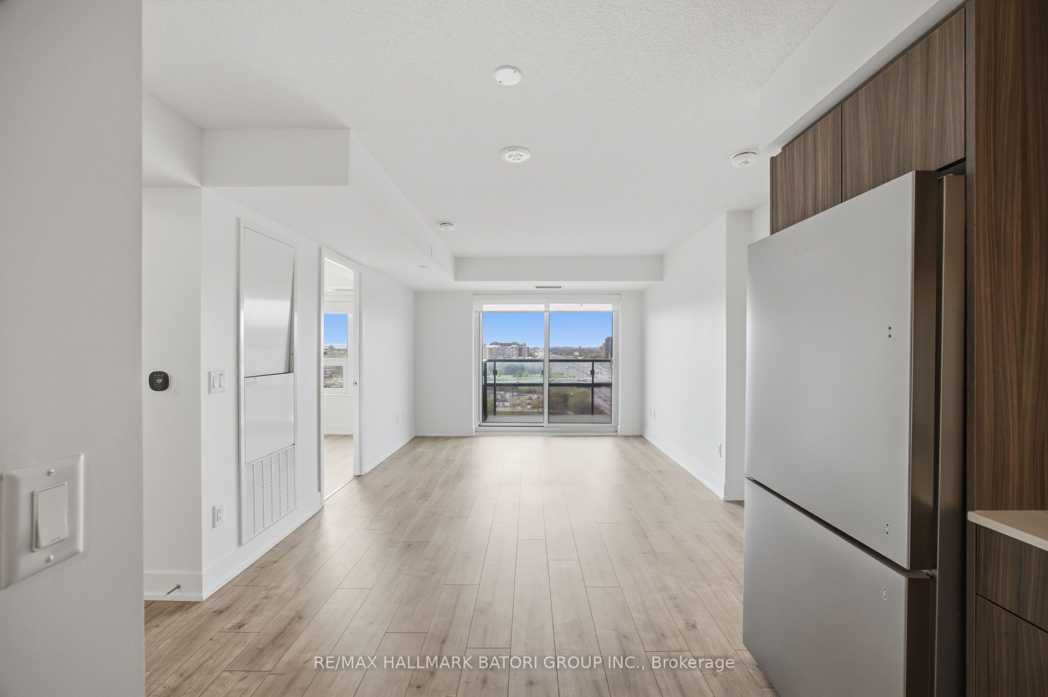 10 Eva Road 1505 Property Photo 9