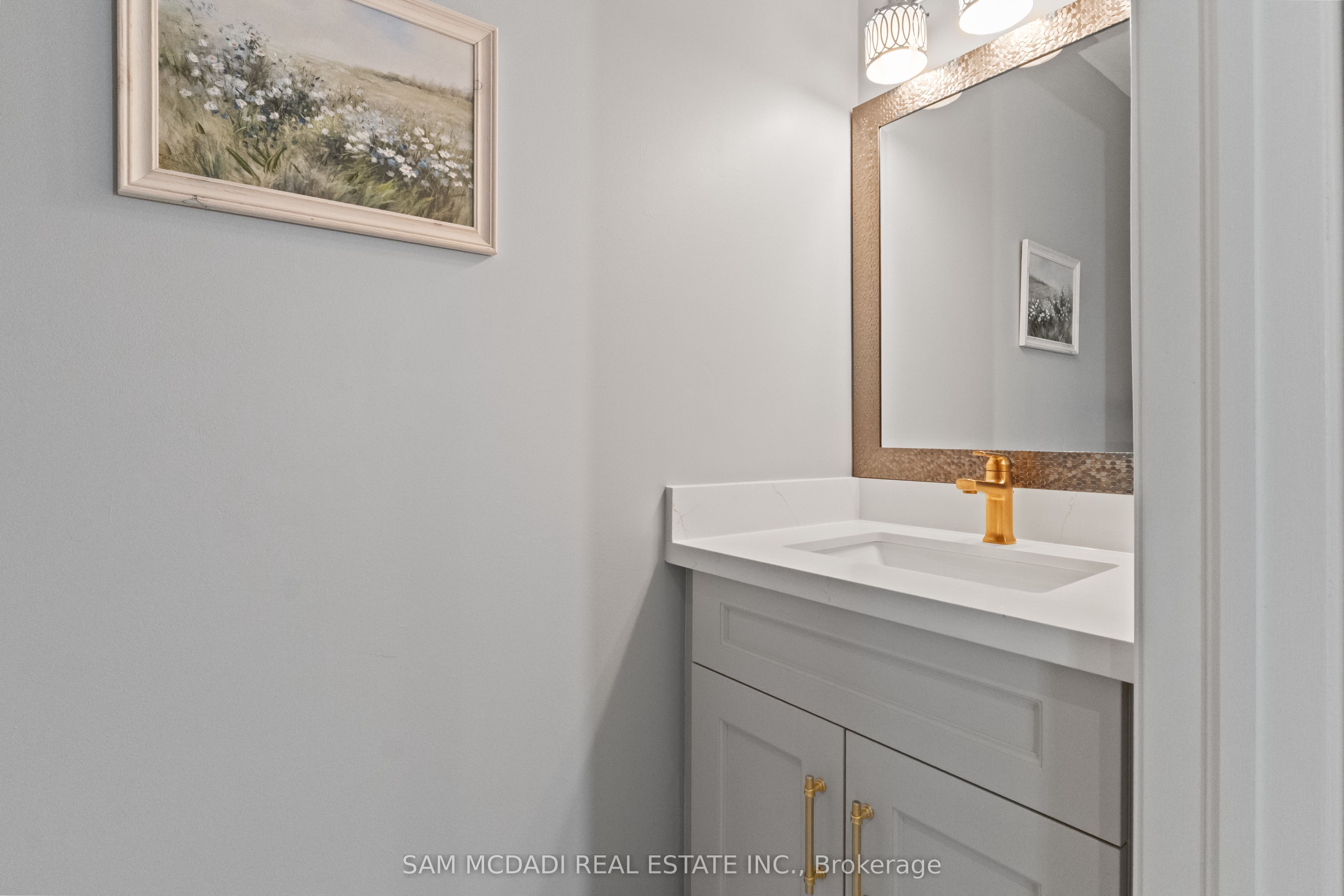 920 Clark Boulevard Property Photo 13