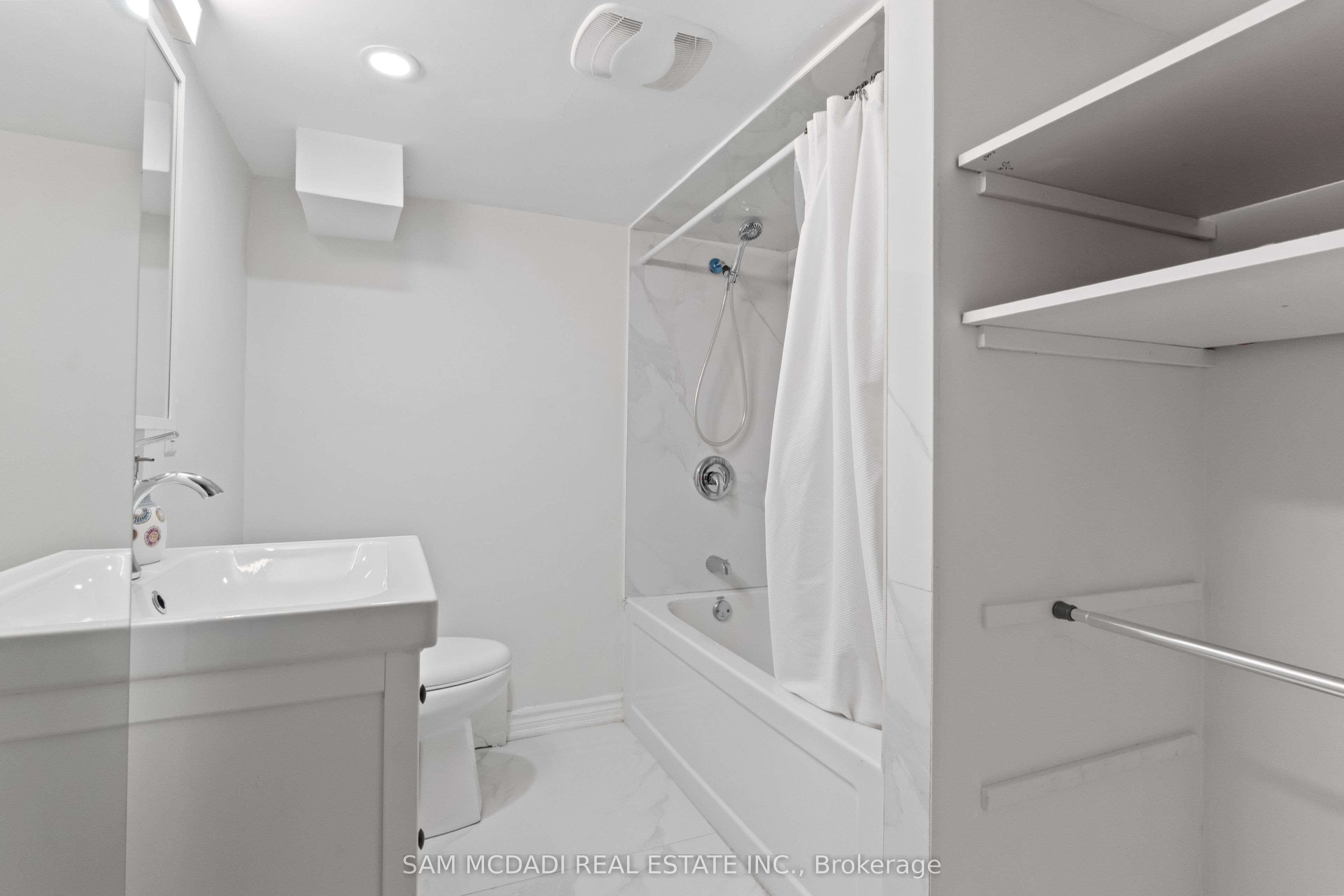 920 Clark Boulevard Property Photo 37