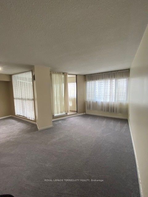 50 Elm Drive E 604 Property Photo 16