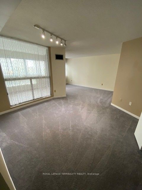 50 Elm Drive E 604 Property Photo 17