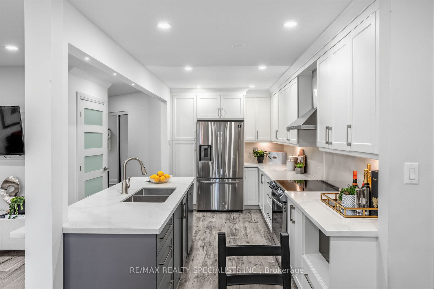 405 Hyacinthe Boulevard 7 Property Photo 9