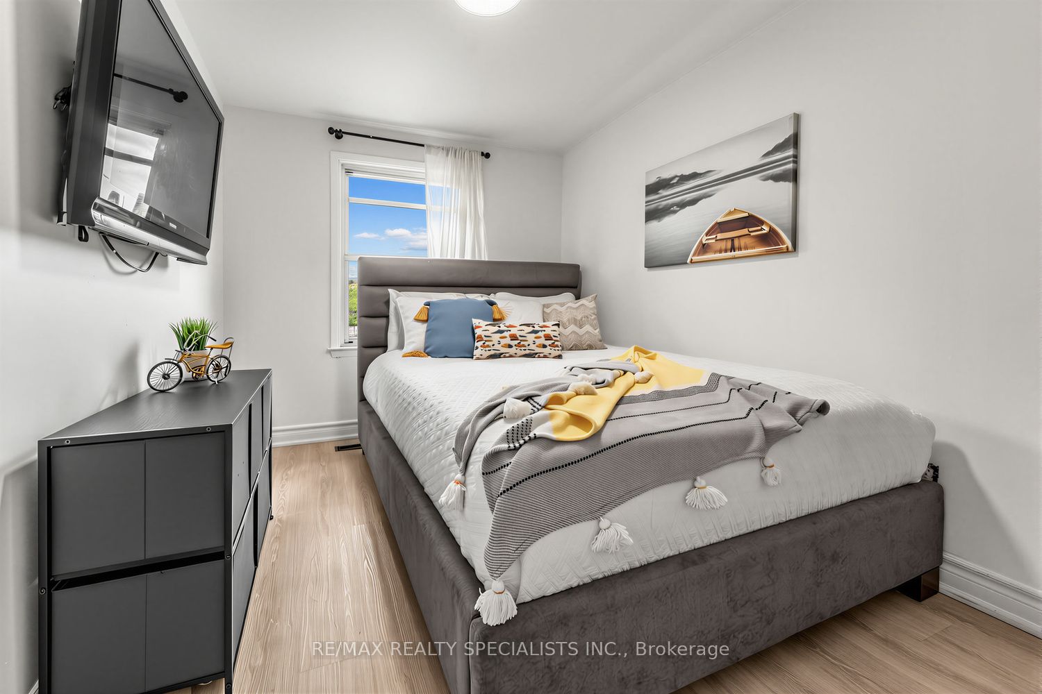 405 Hyacinthe Boulevard 7 Property Photo 20