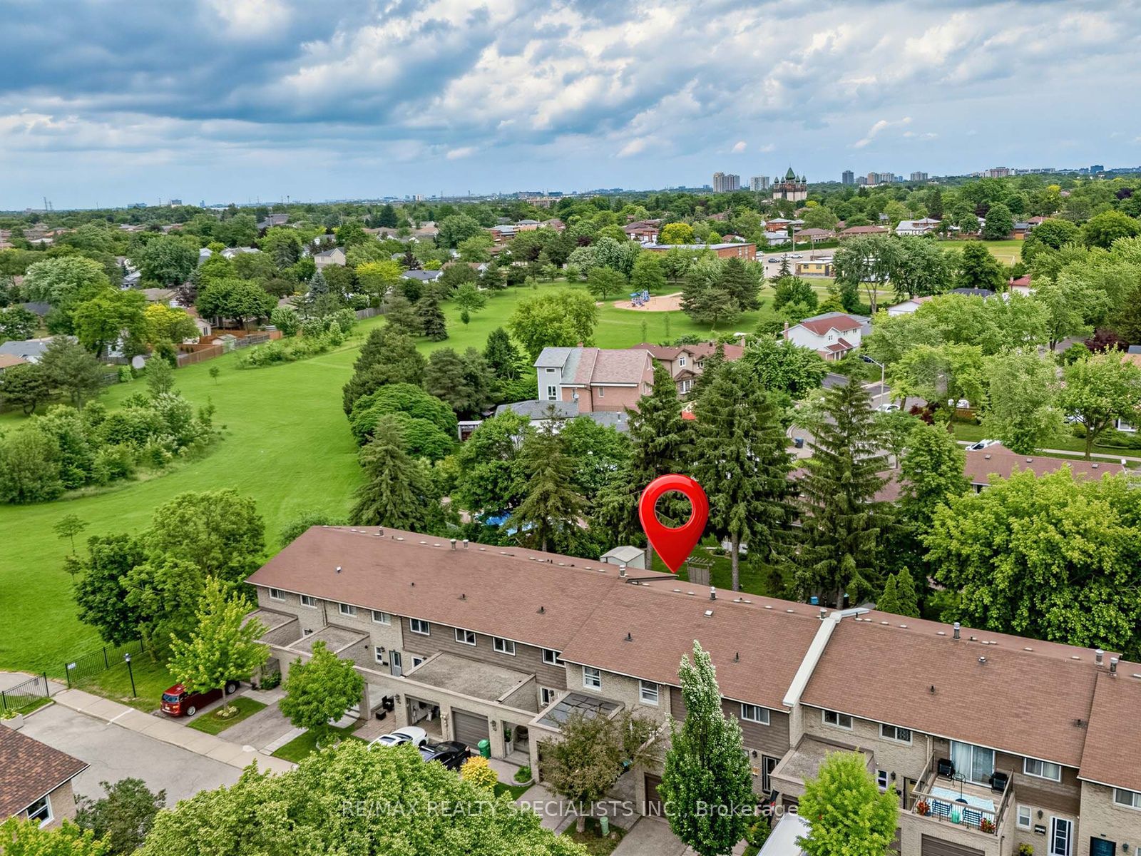 405 Hyacinthe Boulevard 7 Property Photo 35