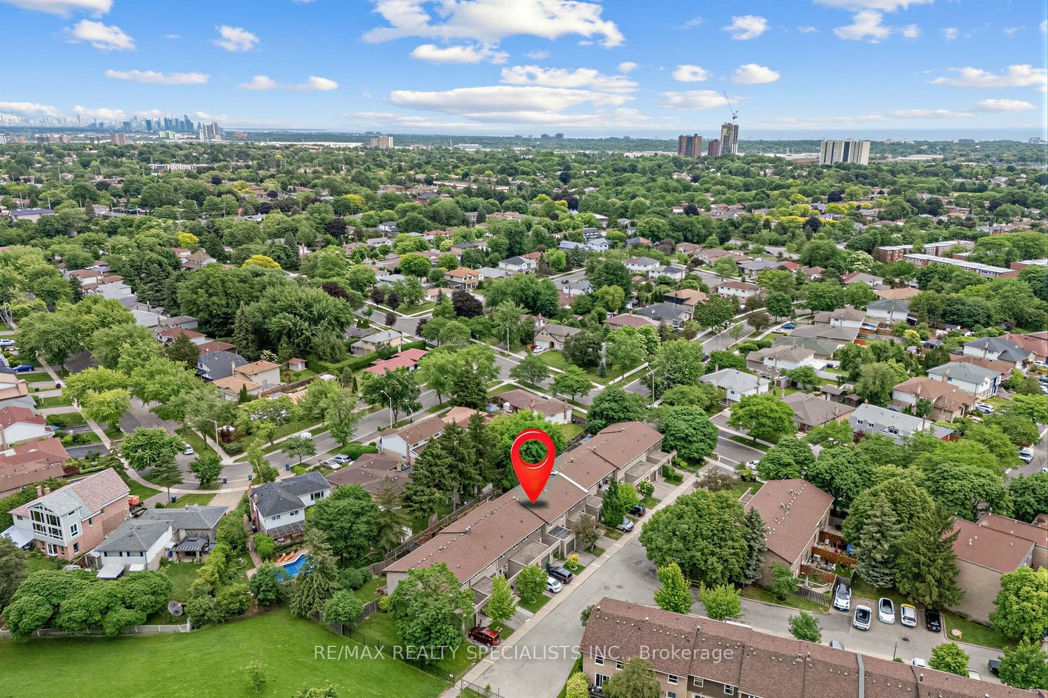 405 Hyacinthe Boulevard 7 Property Photo 36
