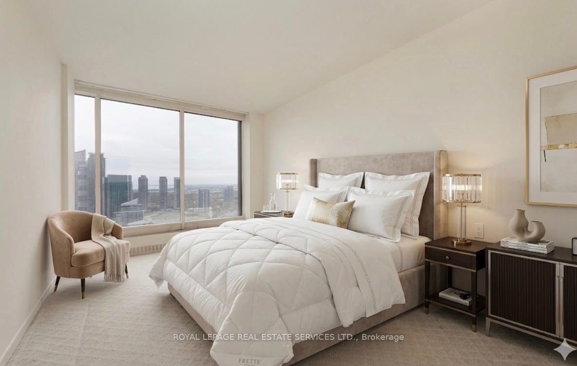 2045 Lake Shore Boulevard W 4503 Property Photo 4
