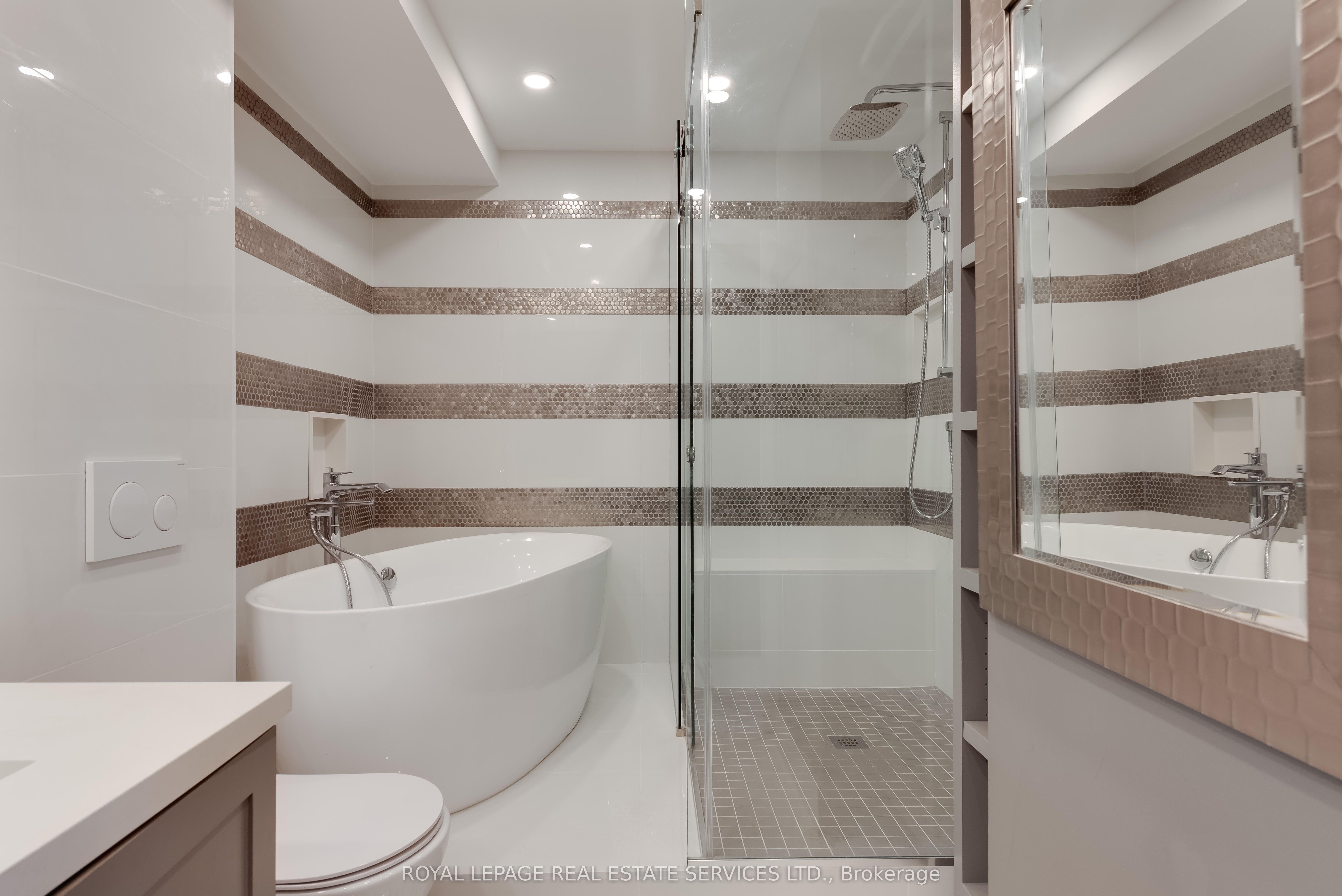 2045 Lake Shore Boulevard W 4503 Property Photo 6