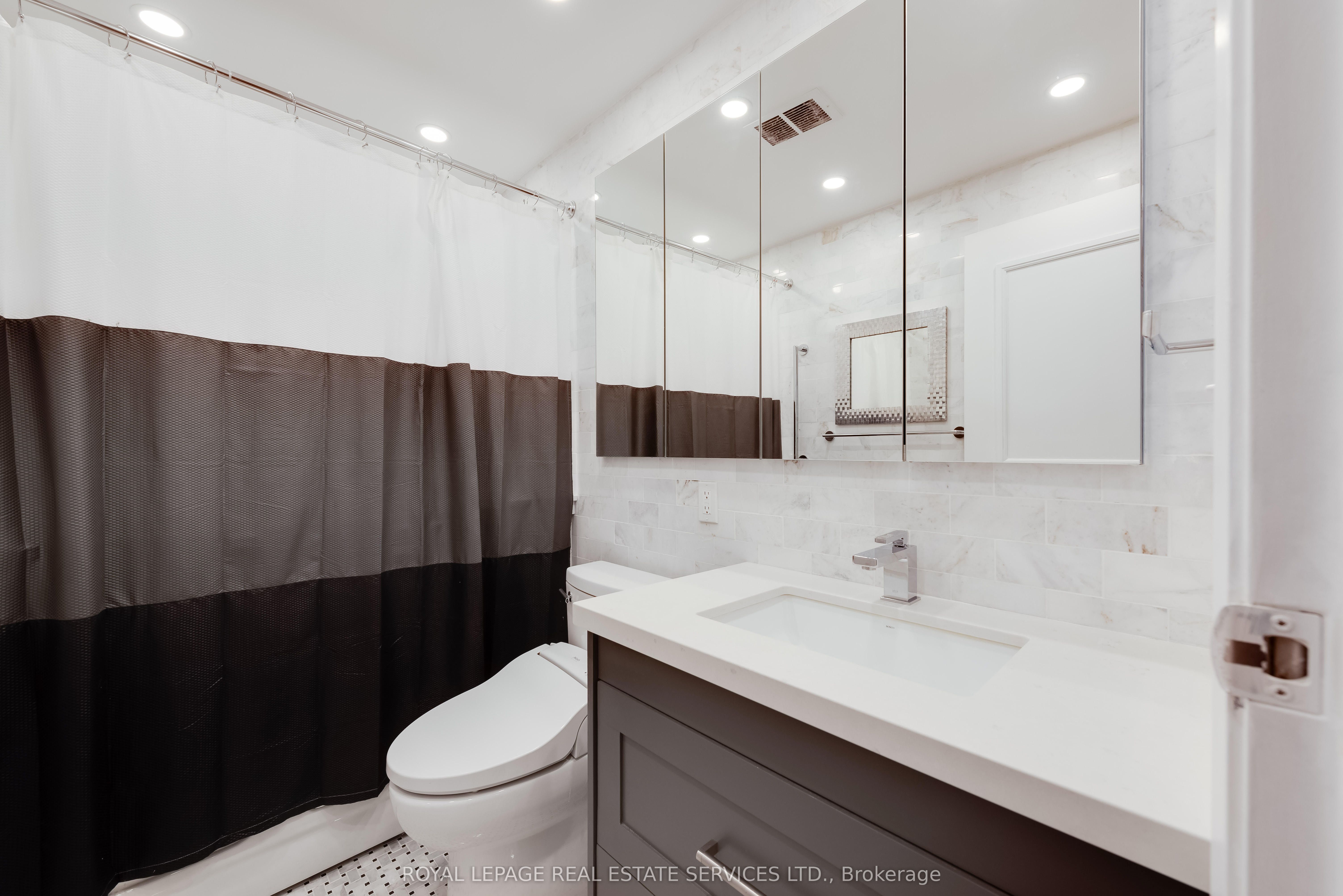 2045 Lake Shore Boulevard W 4503 Property Photo 9