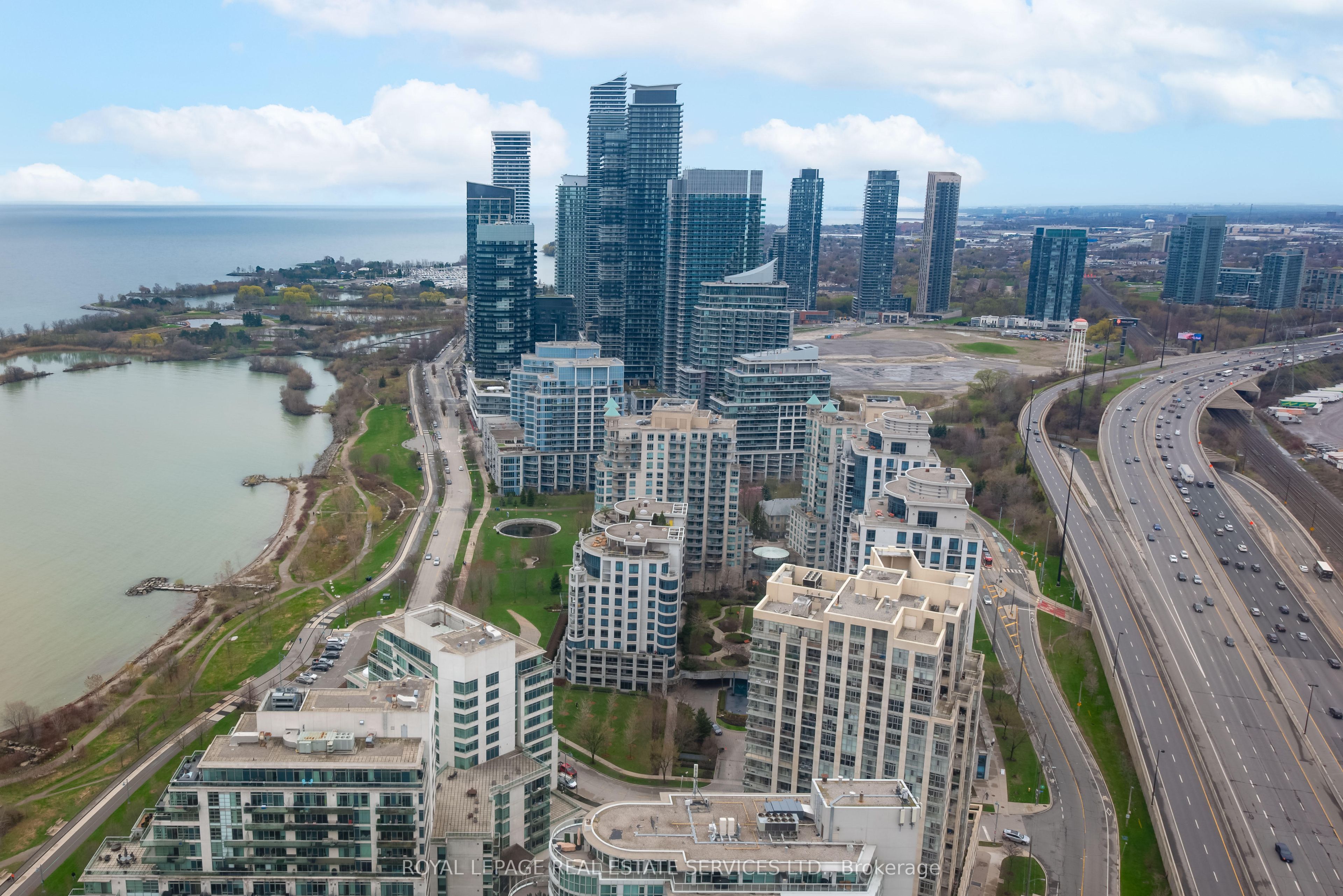 2045 Lake Shore Boulevard W 4503 Property Photo 11