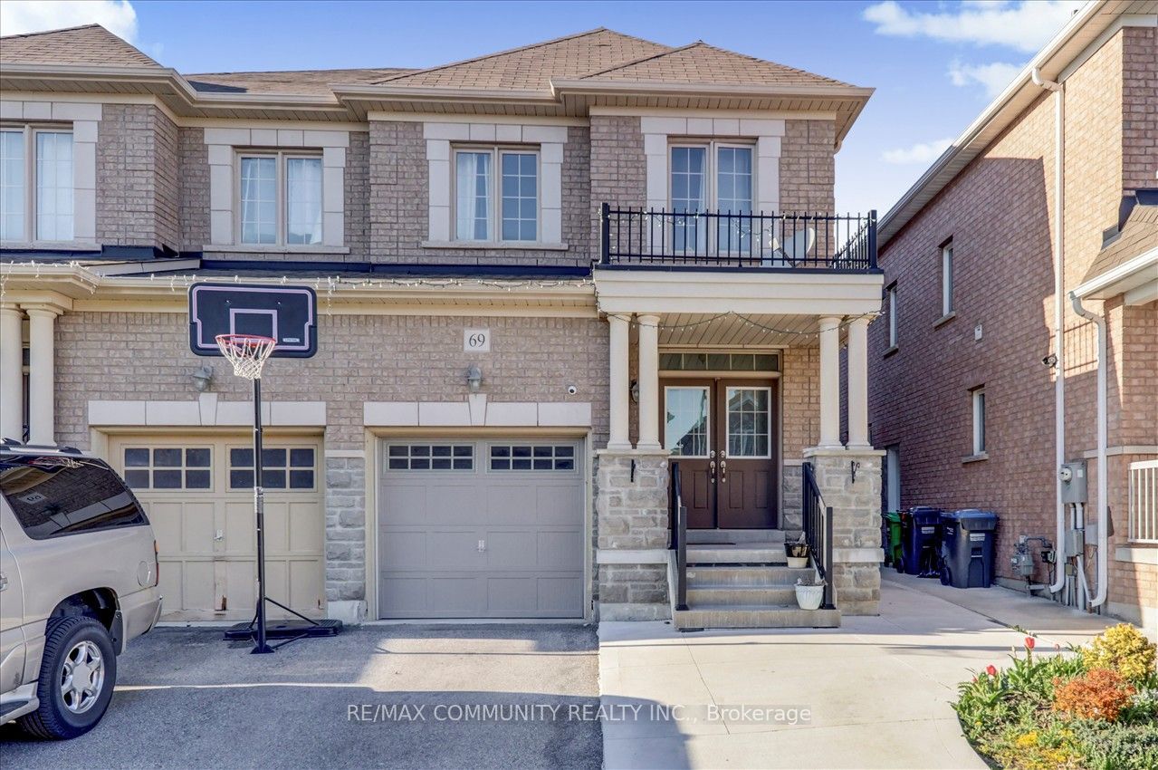 69 Clearfield Drive Property Photo 1