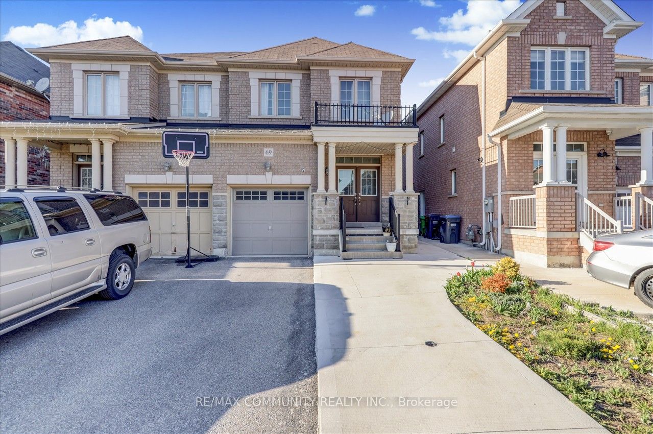69 Clearfield Drive Property Photo 2