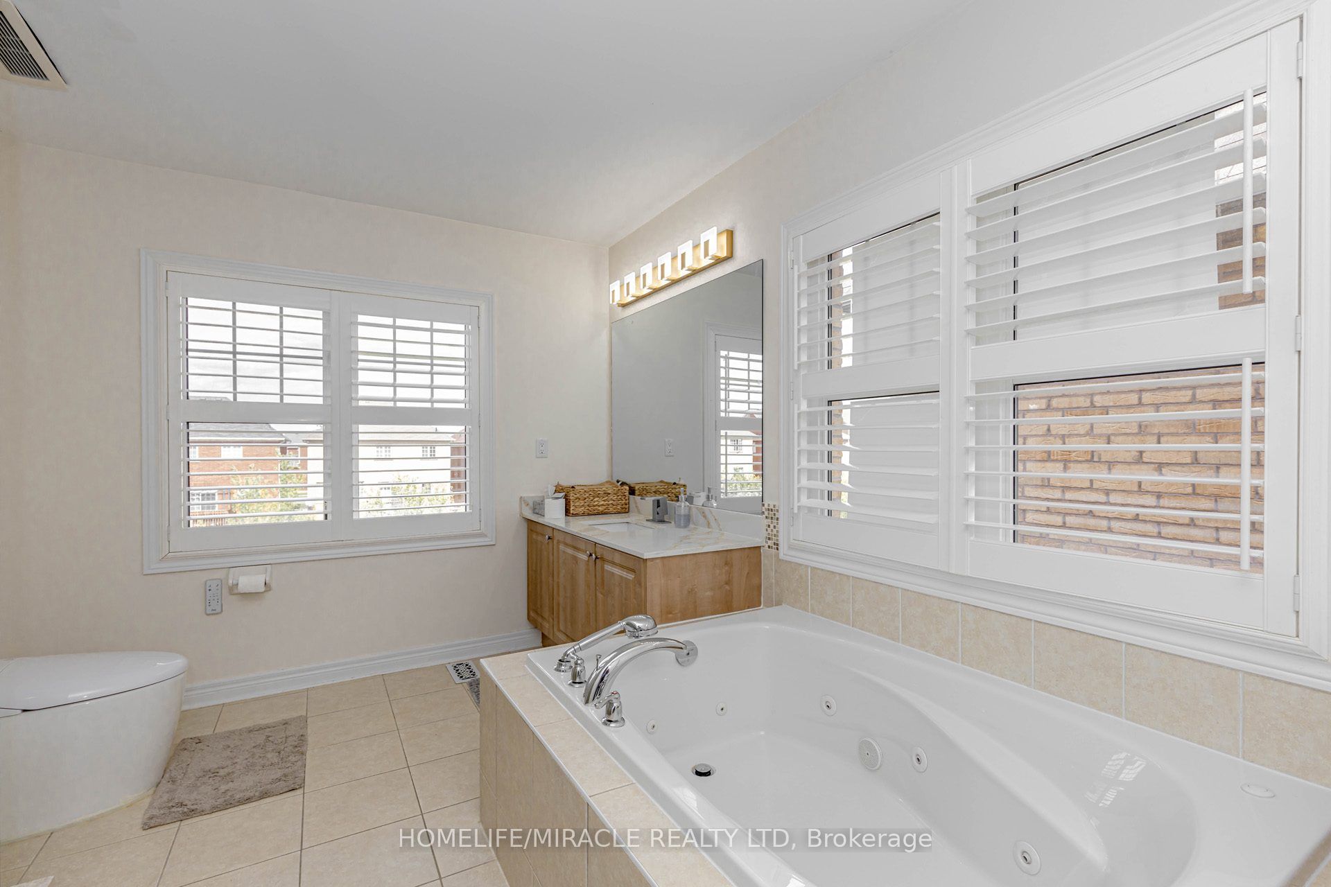 452 Nairn Circle Property Photo 31