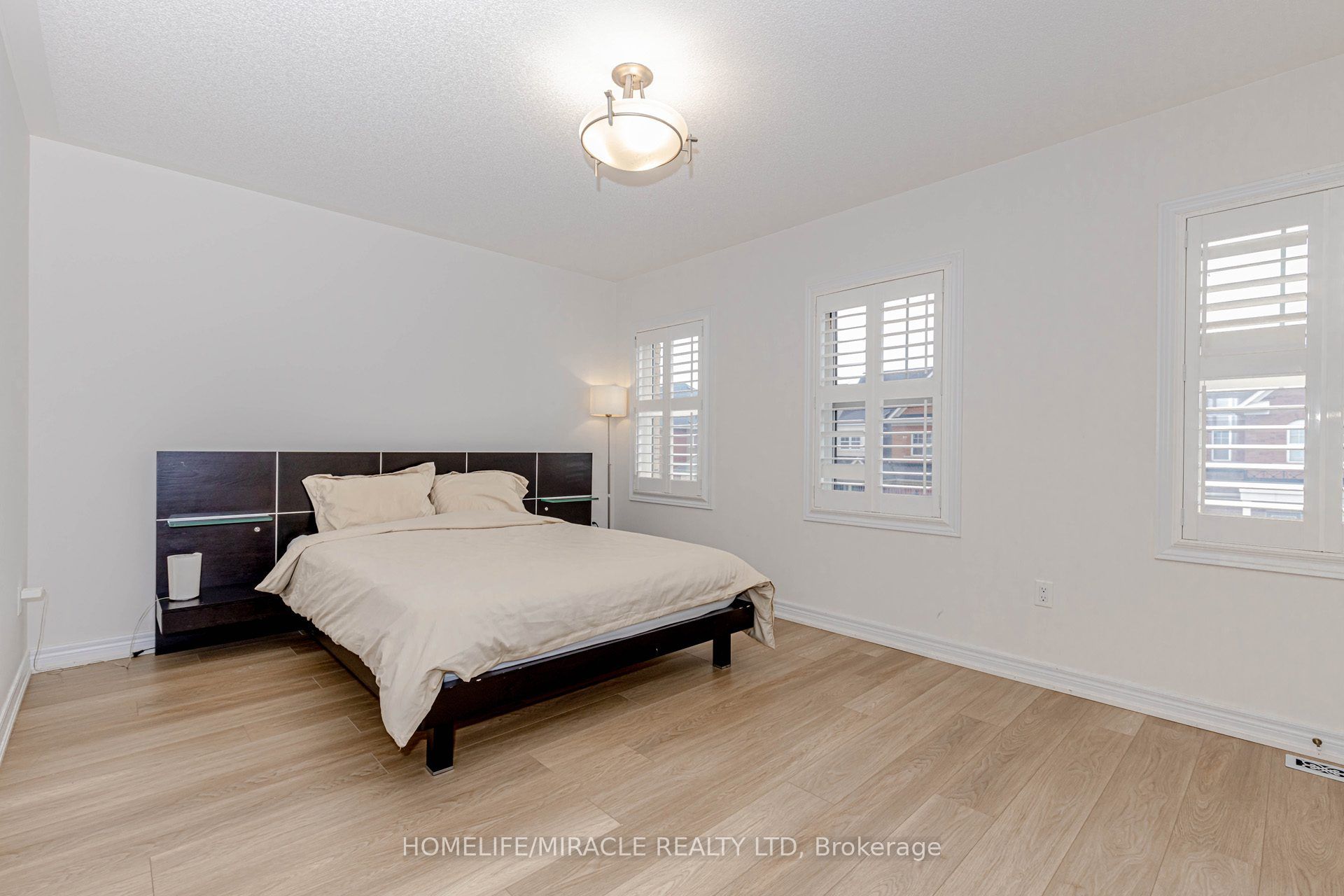 452 Nairn Circle Property Photo 38