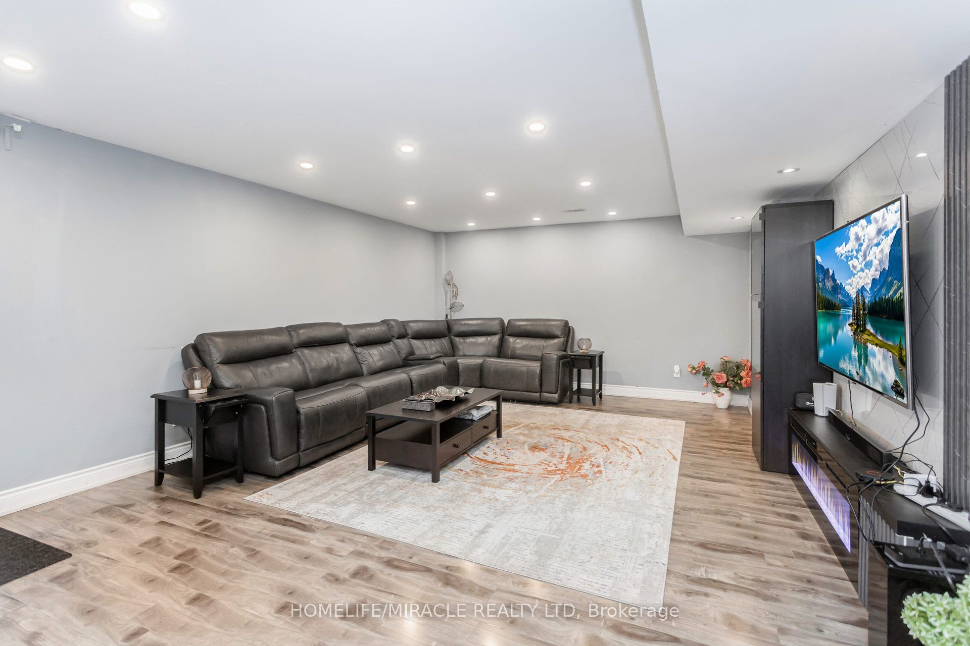 452 Nairn Circle Property Photo 42