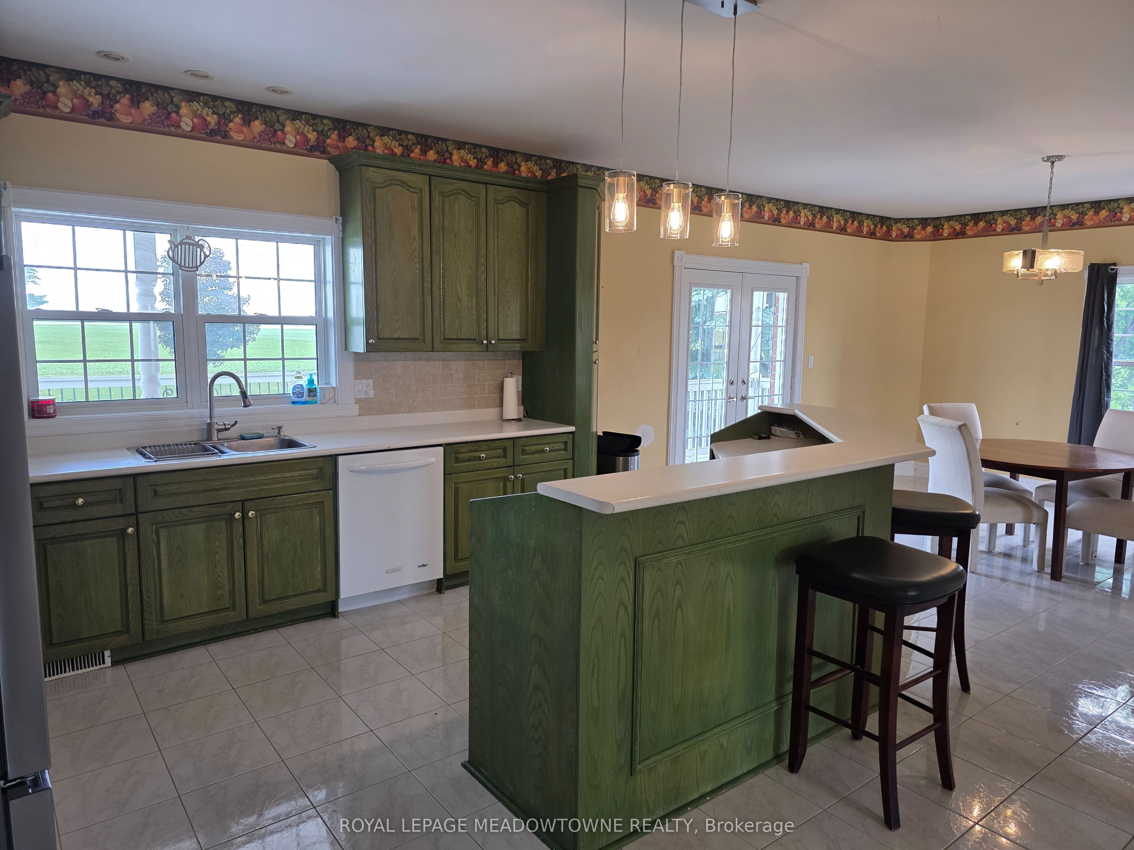 13727 Creditview Road Property Photo 3
