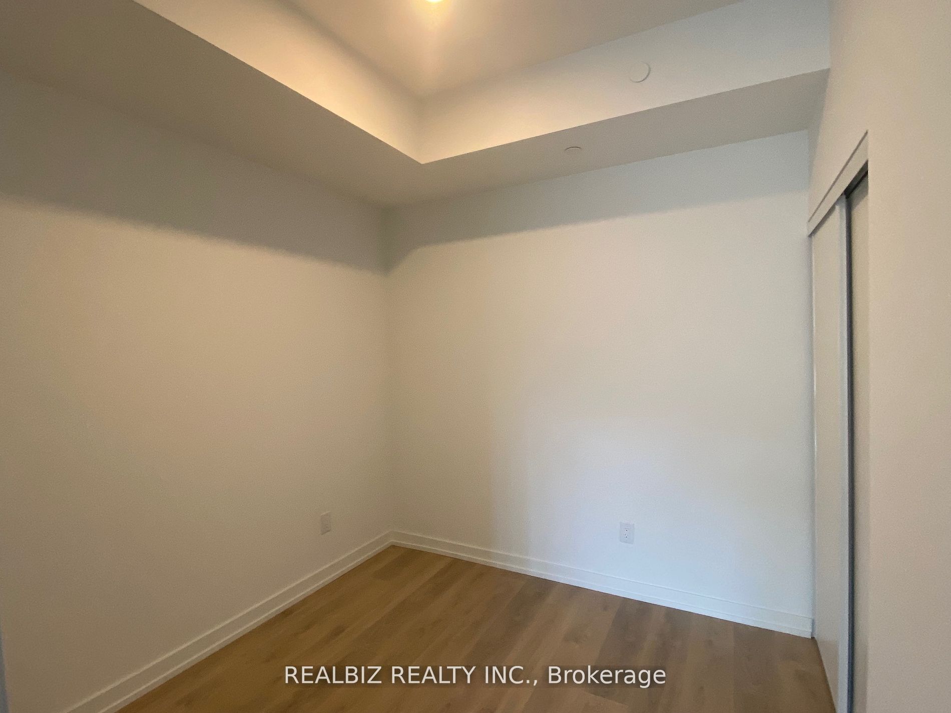 1100 Sheppard Avenue 339 Property Photo 5