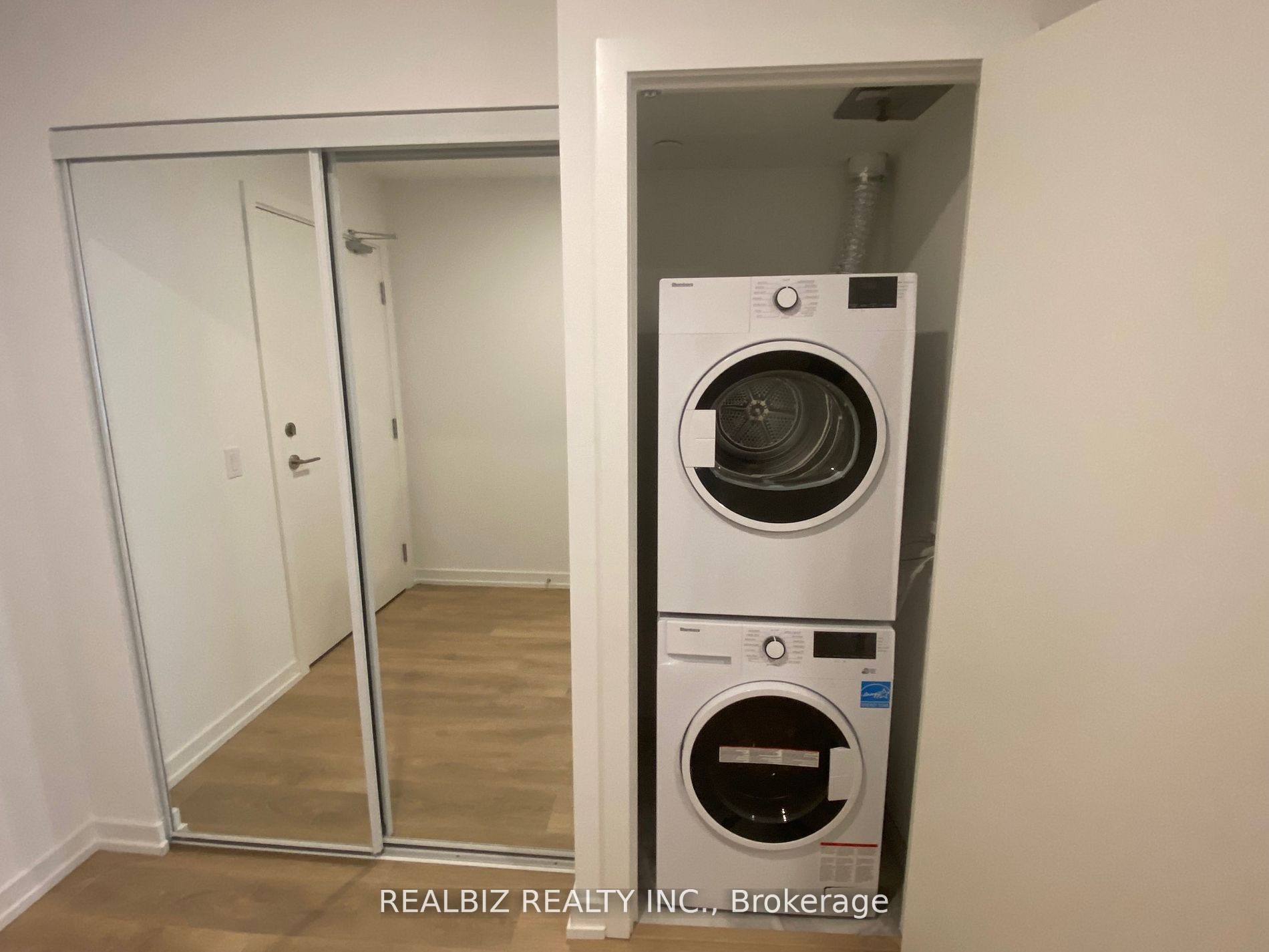 1100 Sheppard Avenue 339 Property Photo 10