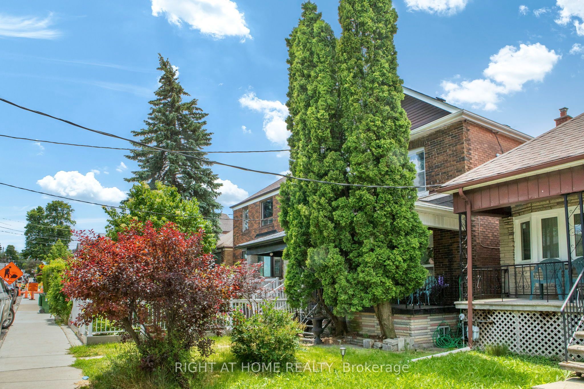 290 Mcroberts Avenue