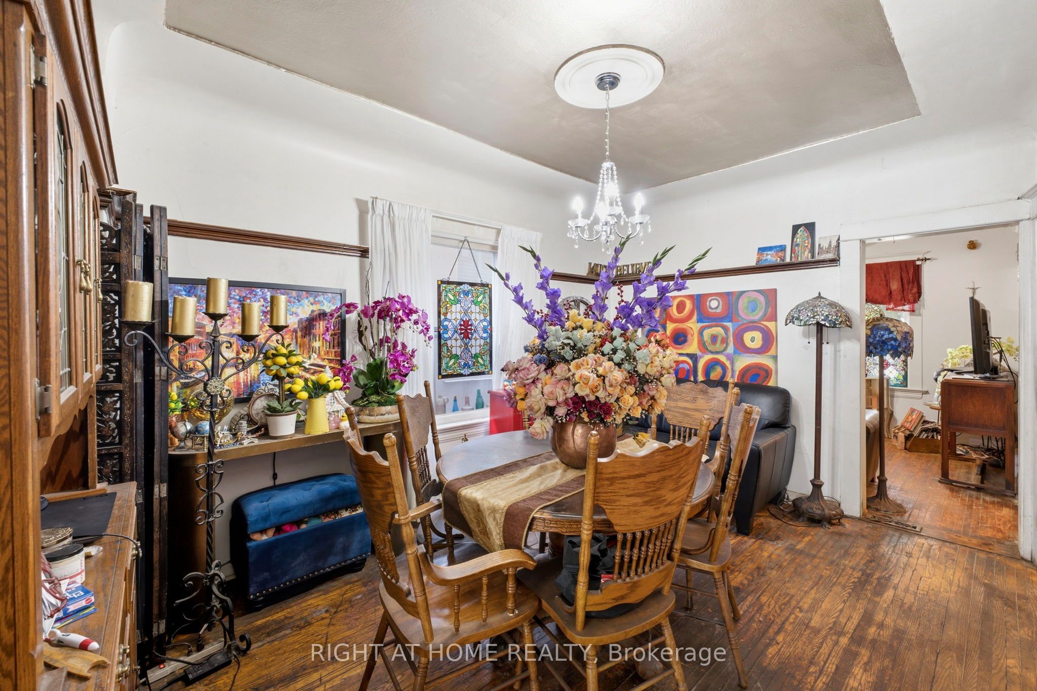 290 Mcroberts Avenue Property Photo 8