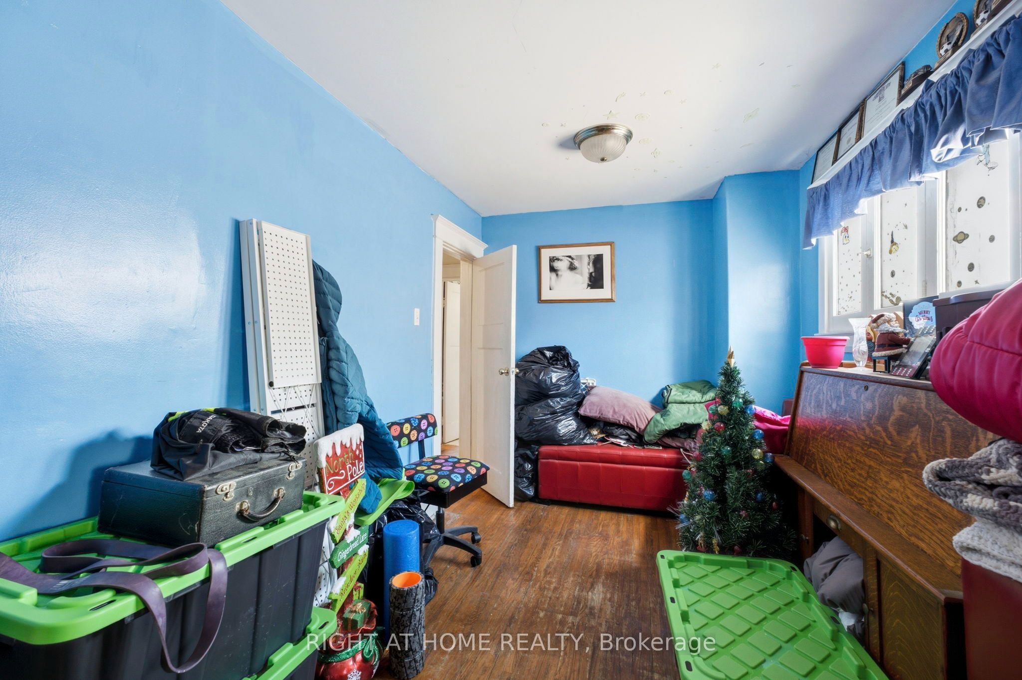 290 Mcroberts Avenue Property Photo 17