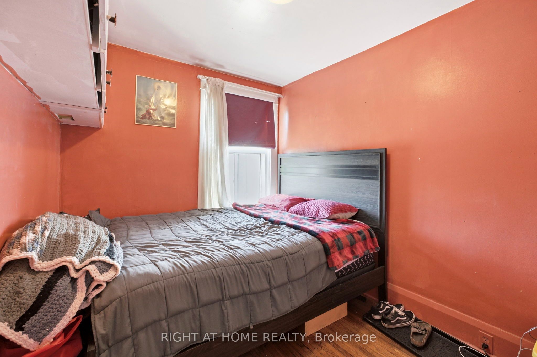 290 Mcroberts Avenue Property Photo 18