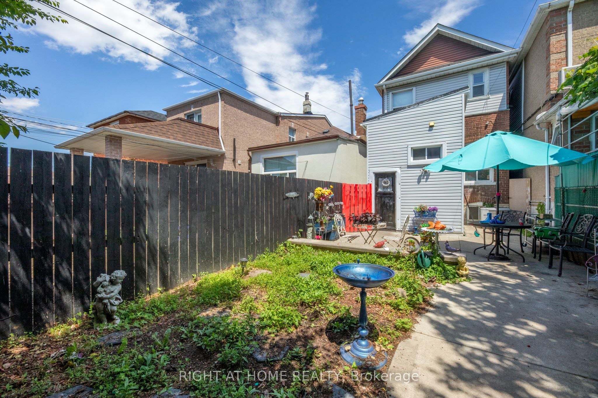 290 Mcroberts Avenue Property Photo 29