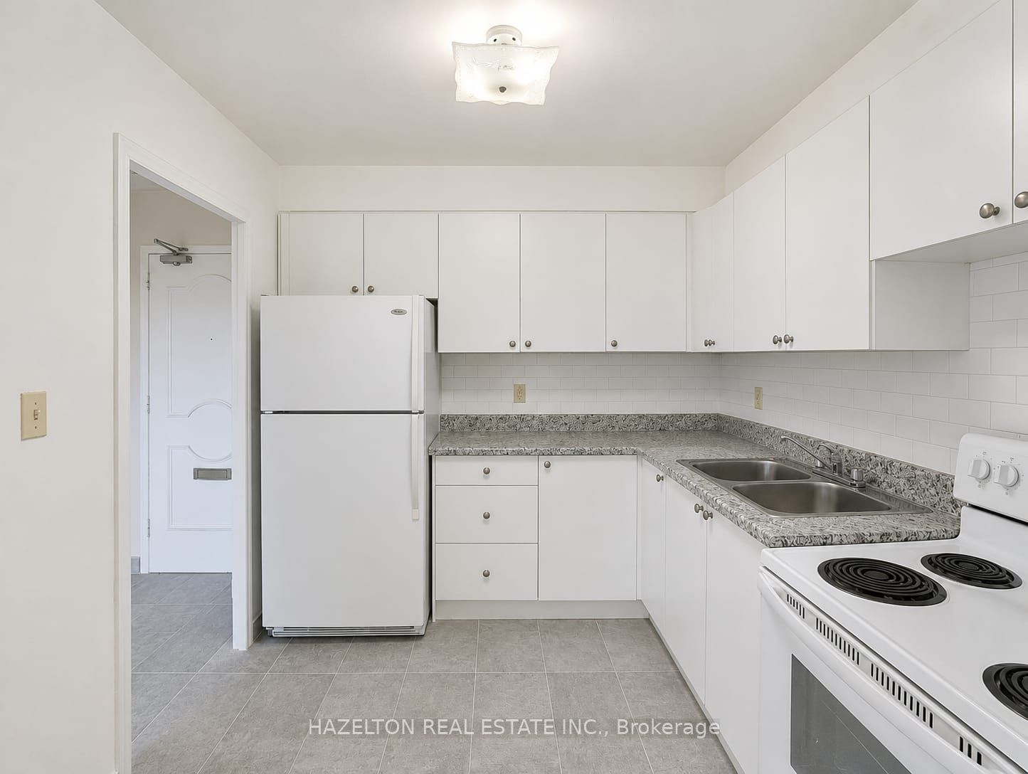 1665 Bloor Street E 1015 Property Photo 4
