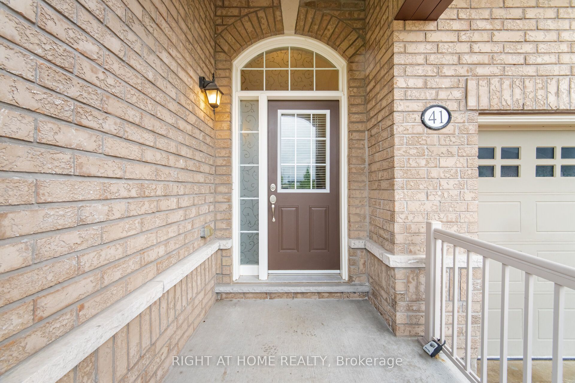 41 Overlea Drive Property Photo 5