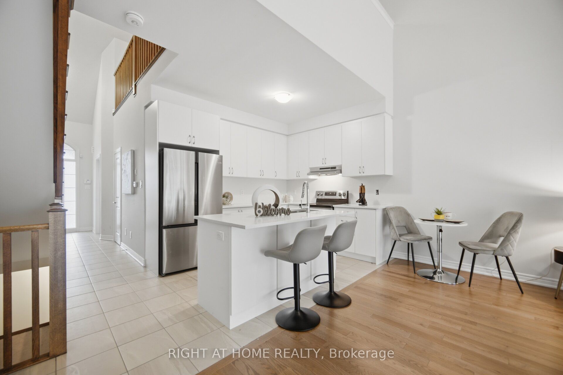 41 Overlea Drive Property Photo 9