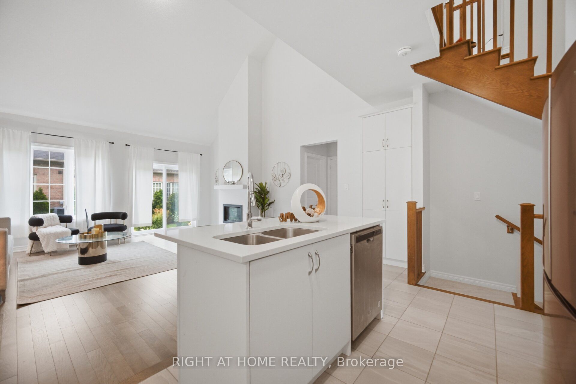 41 Overlea Drive Property Photo 11