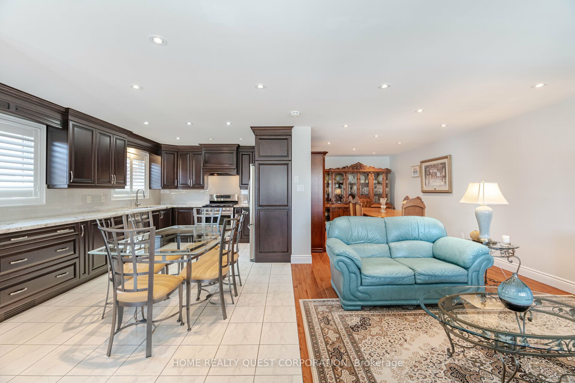 4190 Bishopstoke Lane Property Photo 6