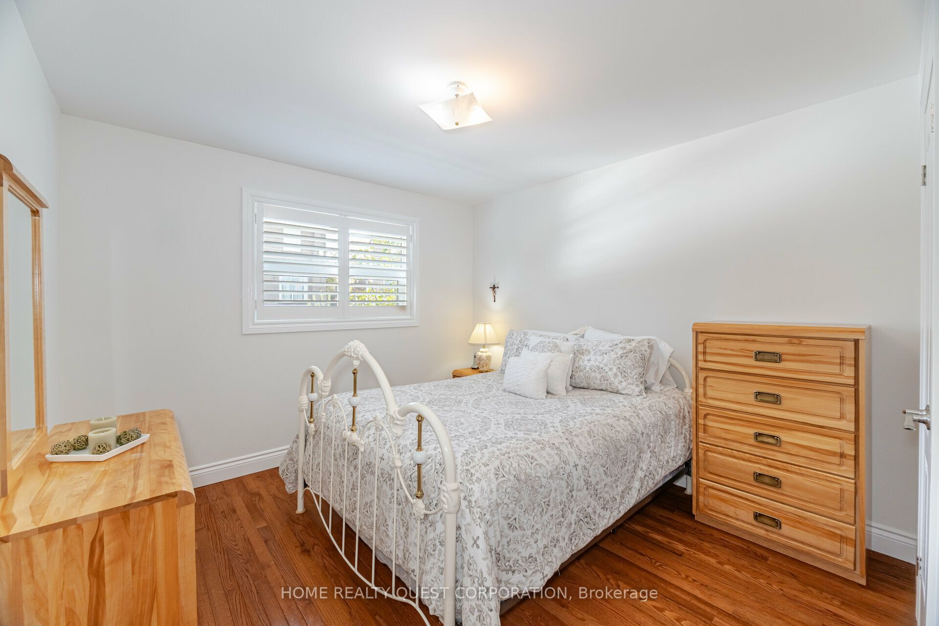 4190 Bishopstoke Lane Property Photo 13