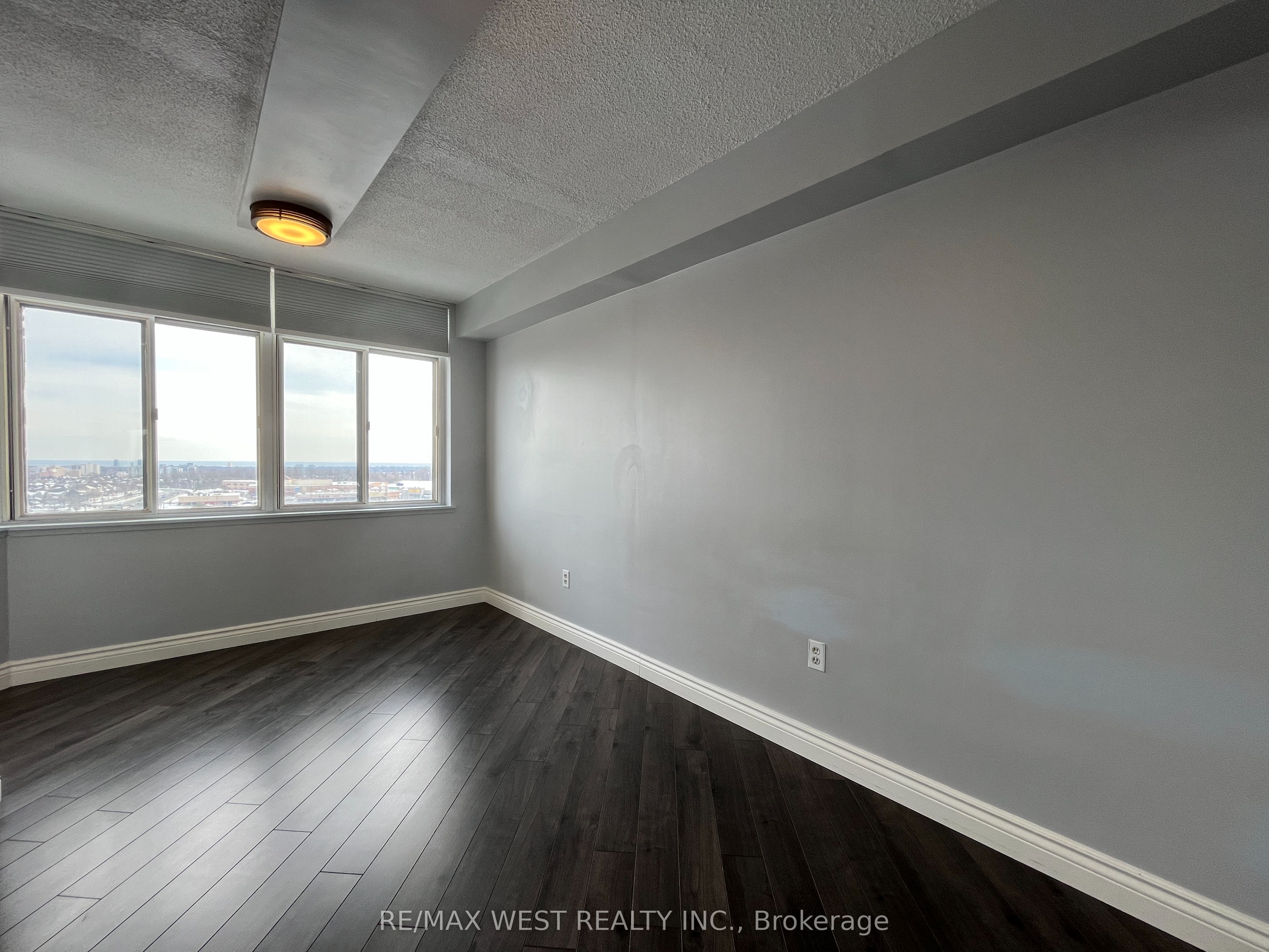 300 Webb Drive 1007 Property Photo 8