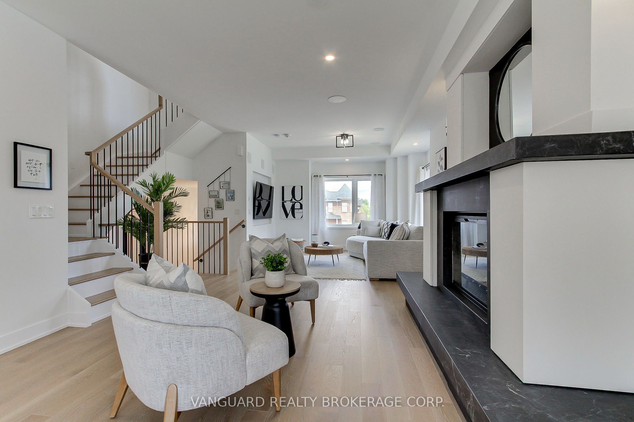 146 Landsbridge Street Property Photo 6