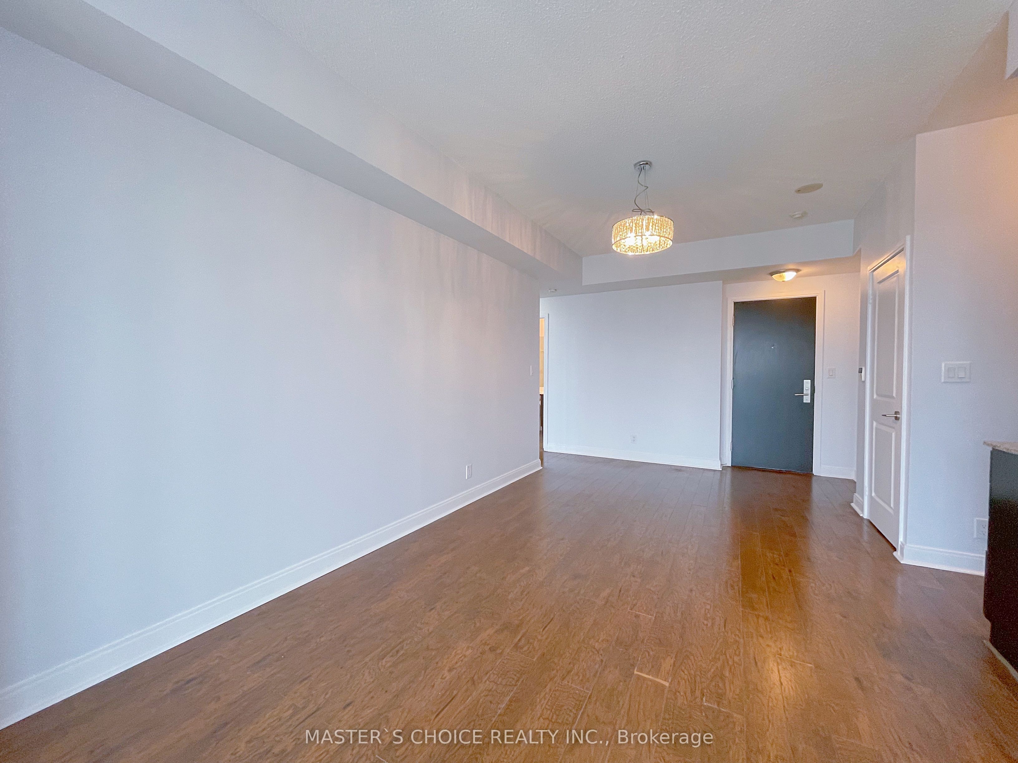 60 Absolute Avenue 4201 Property Photo 2
