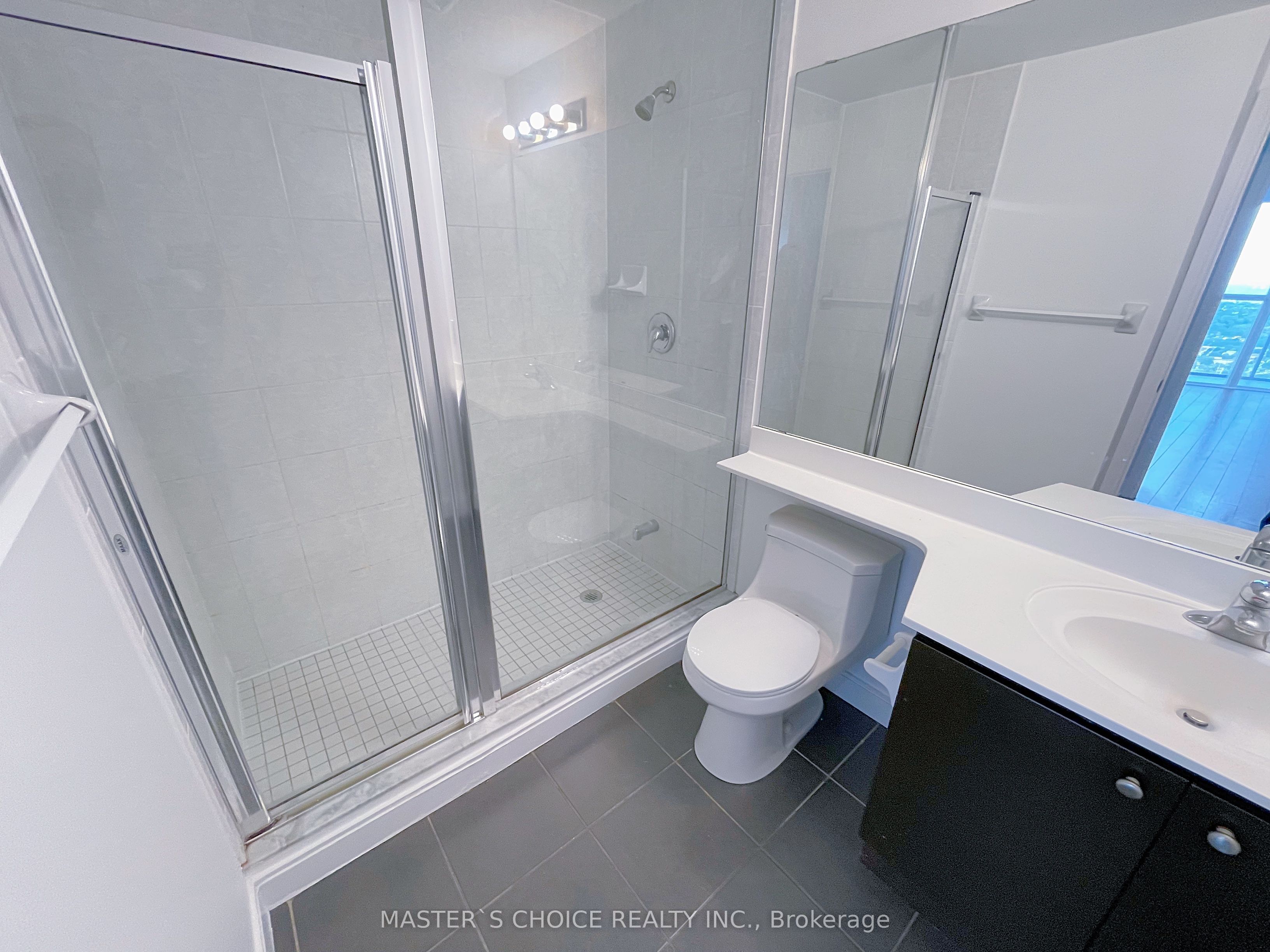 60 Absolute Avenue 4201 Property Photo 8