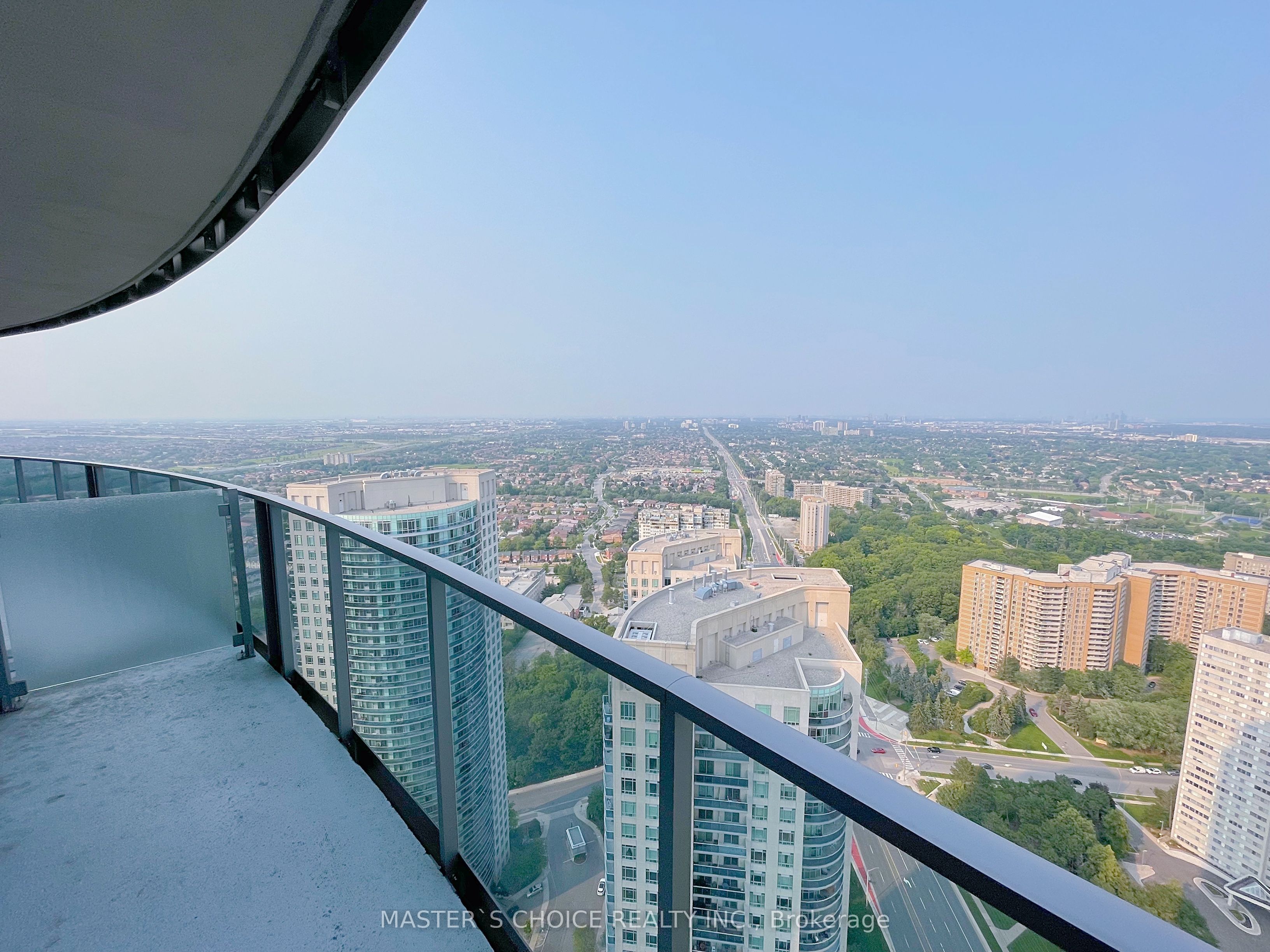 60 Absolute Avenue 4201 Property Photo 9