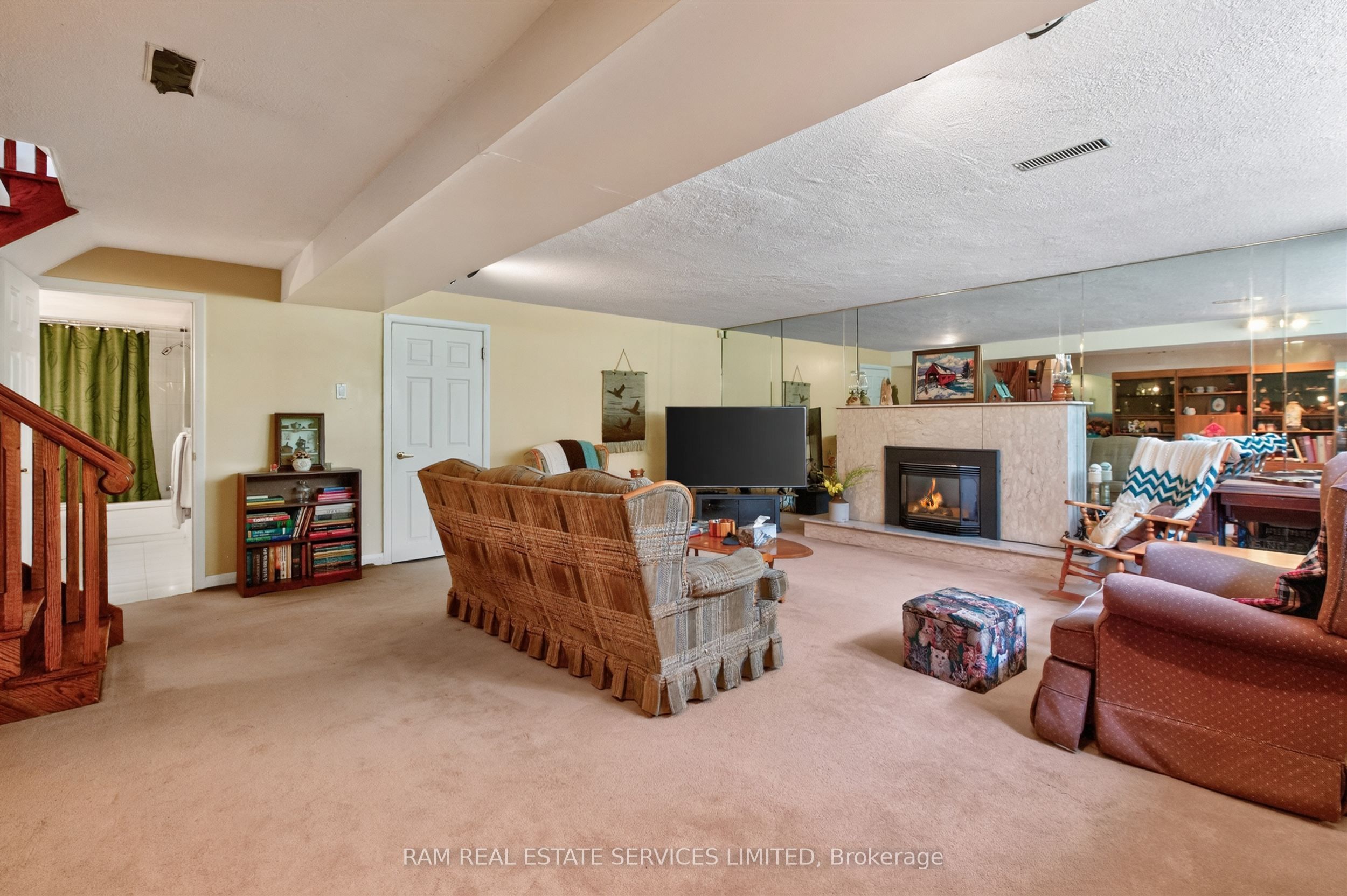 46 Summitcrest Drive Property Photo 34