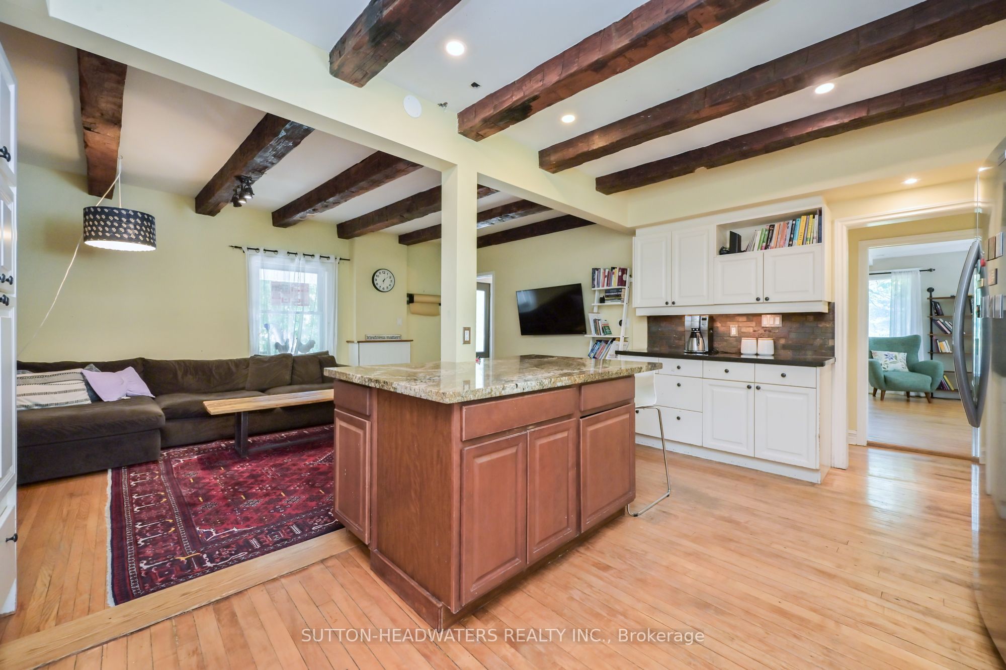 14427 Creditview Road Property Photo 3