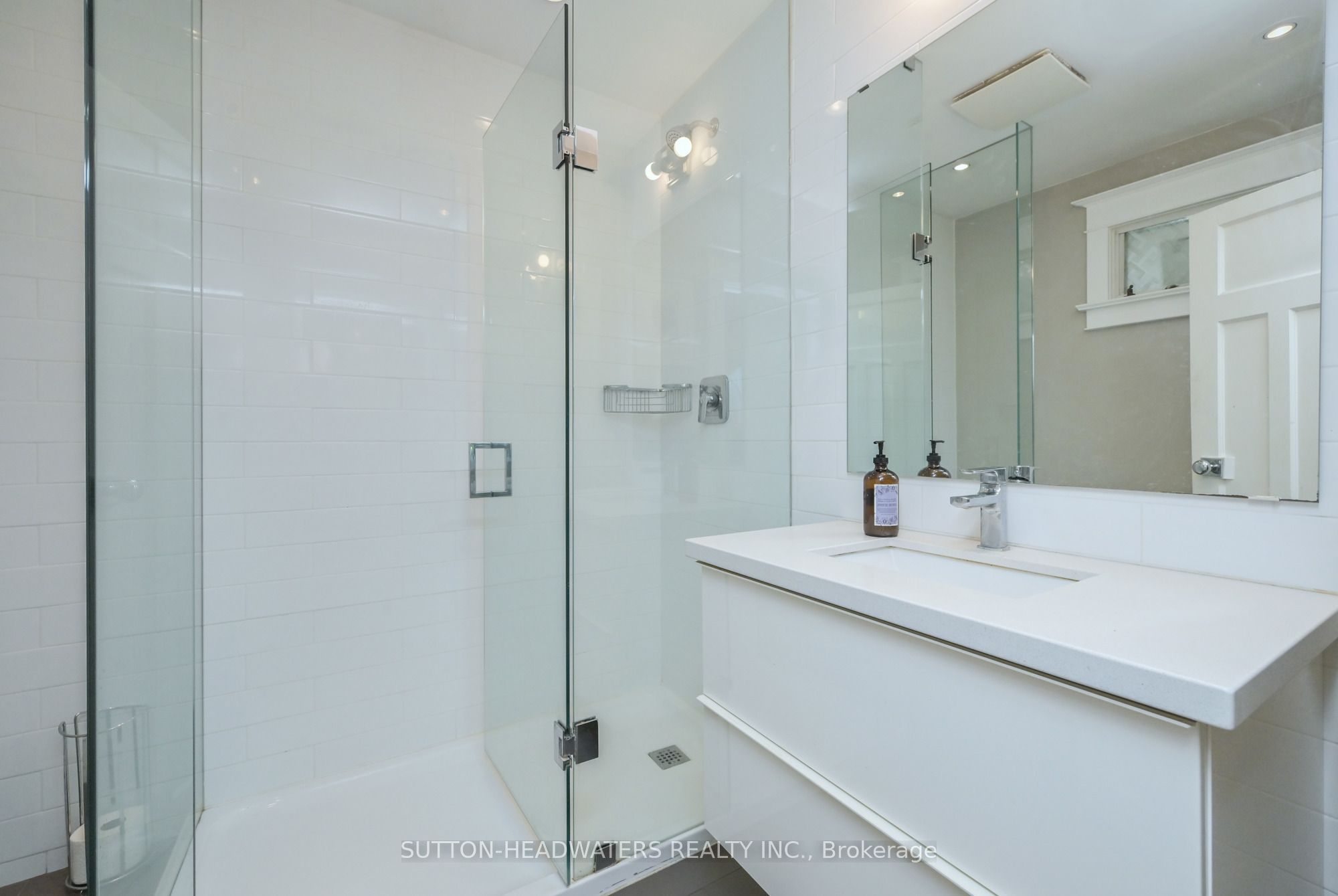 14427 Creditview Road Property Photo 16